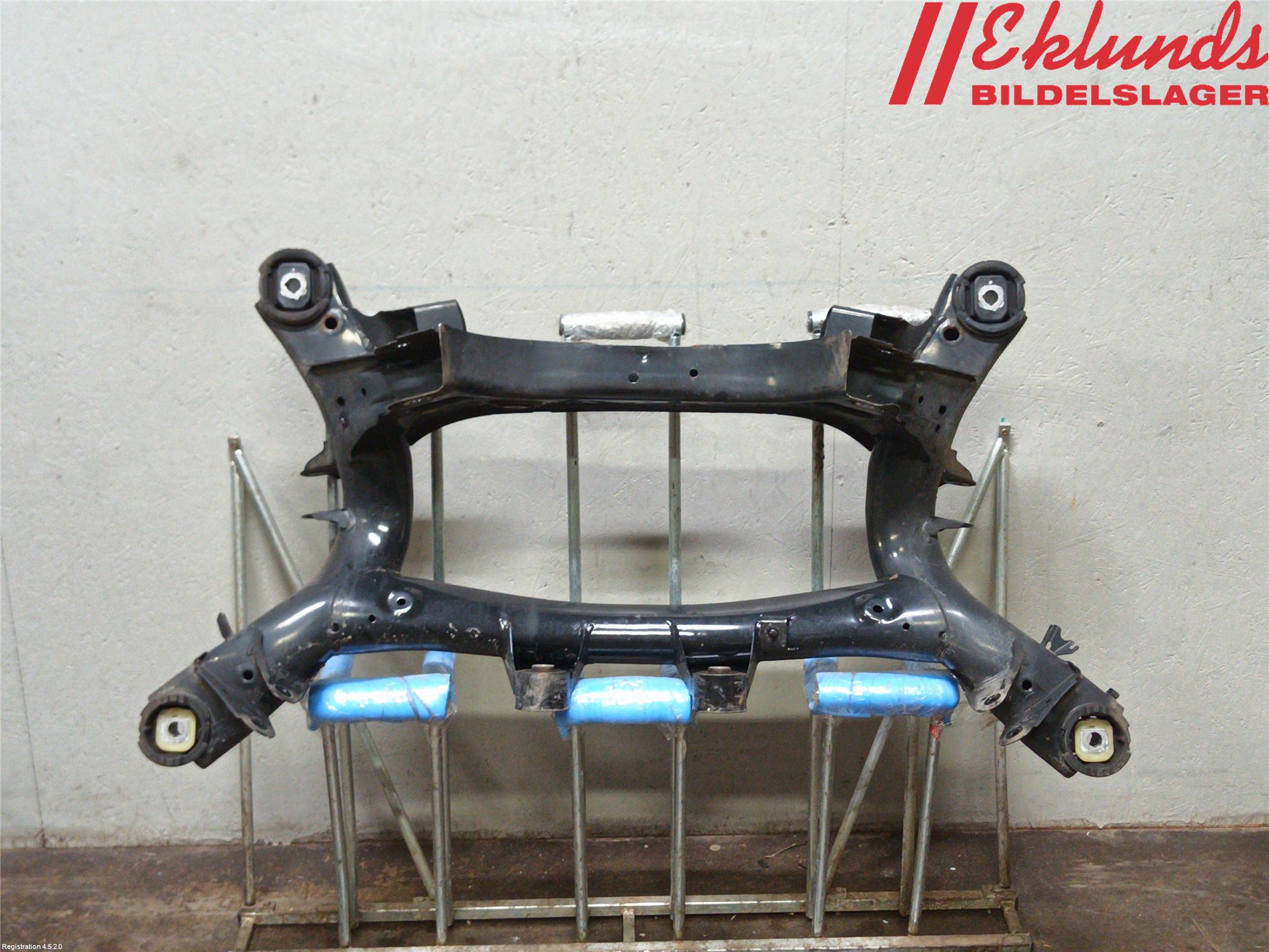 BMW 3 G20/G21/G80/G81 19- Bakaxelbalk