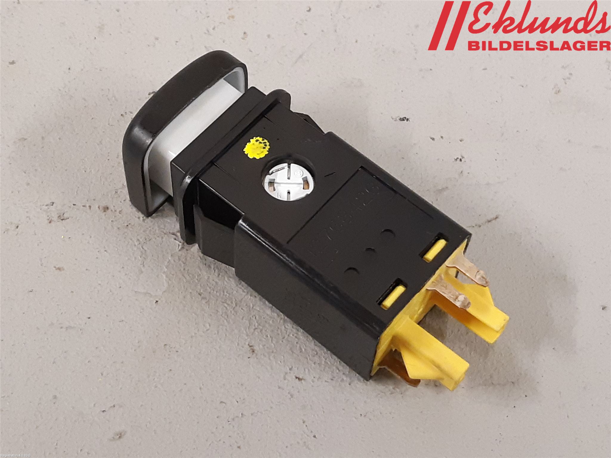 Saab 9-5     06-10 Strömställare Spegel