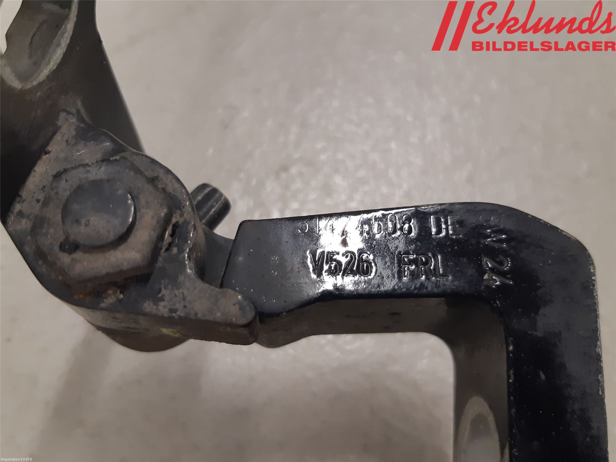 Volvo XC60 18- Dörrgångjärn