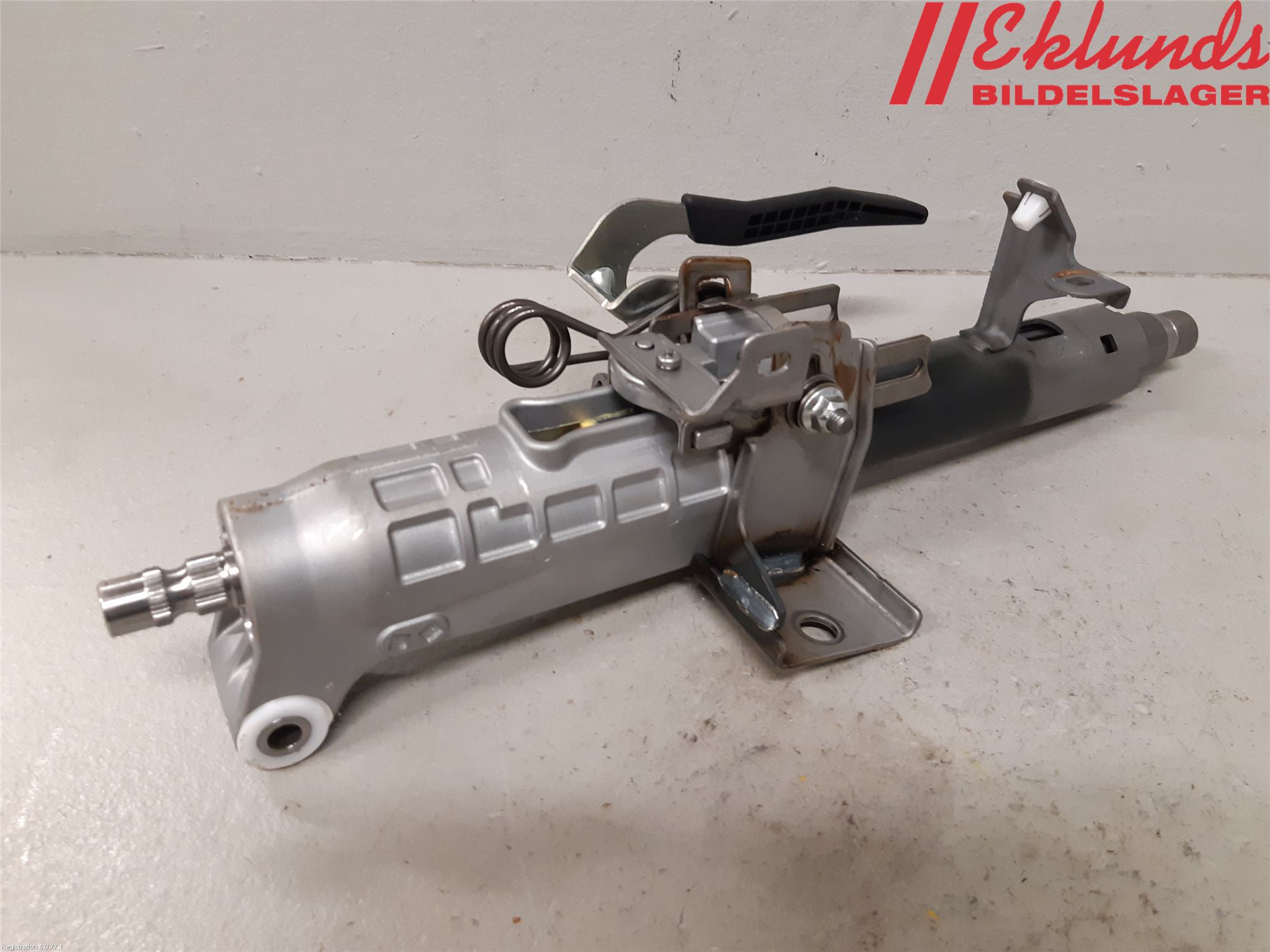 Toyota RAV4 19- Rattaxelagg Justerbart