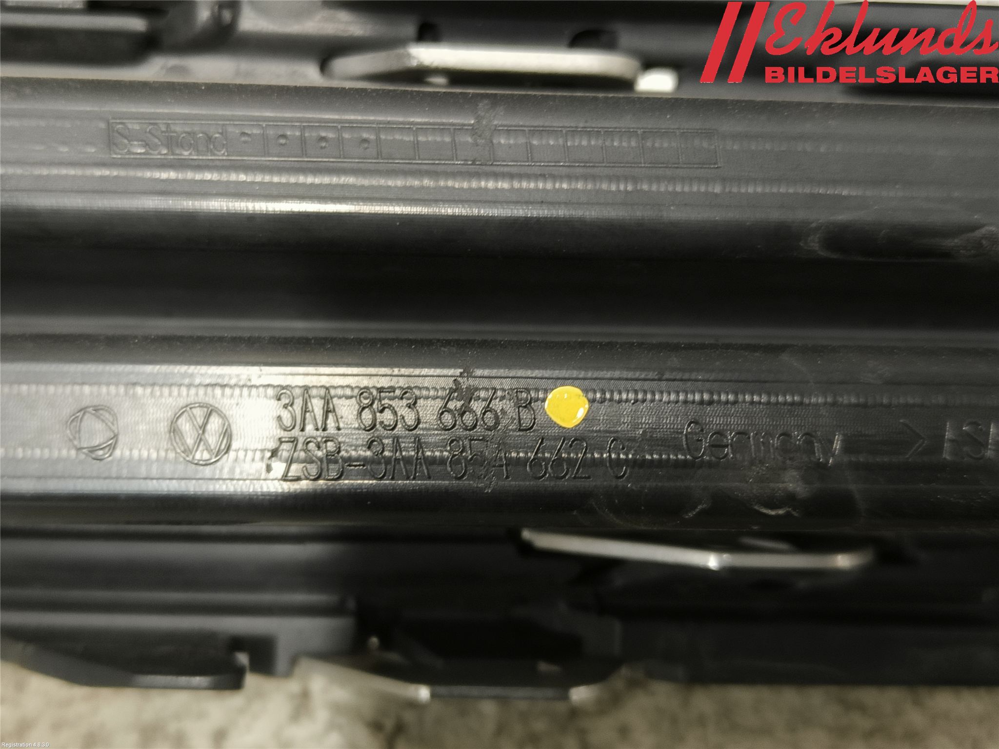 Volkswagen VW PASSAT 11-14 Dimljussarg Fram