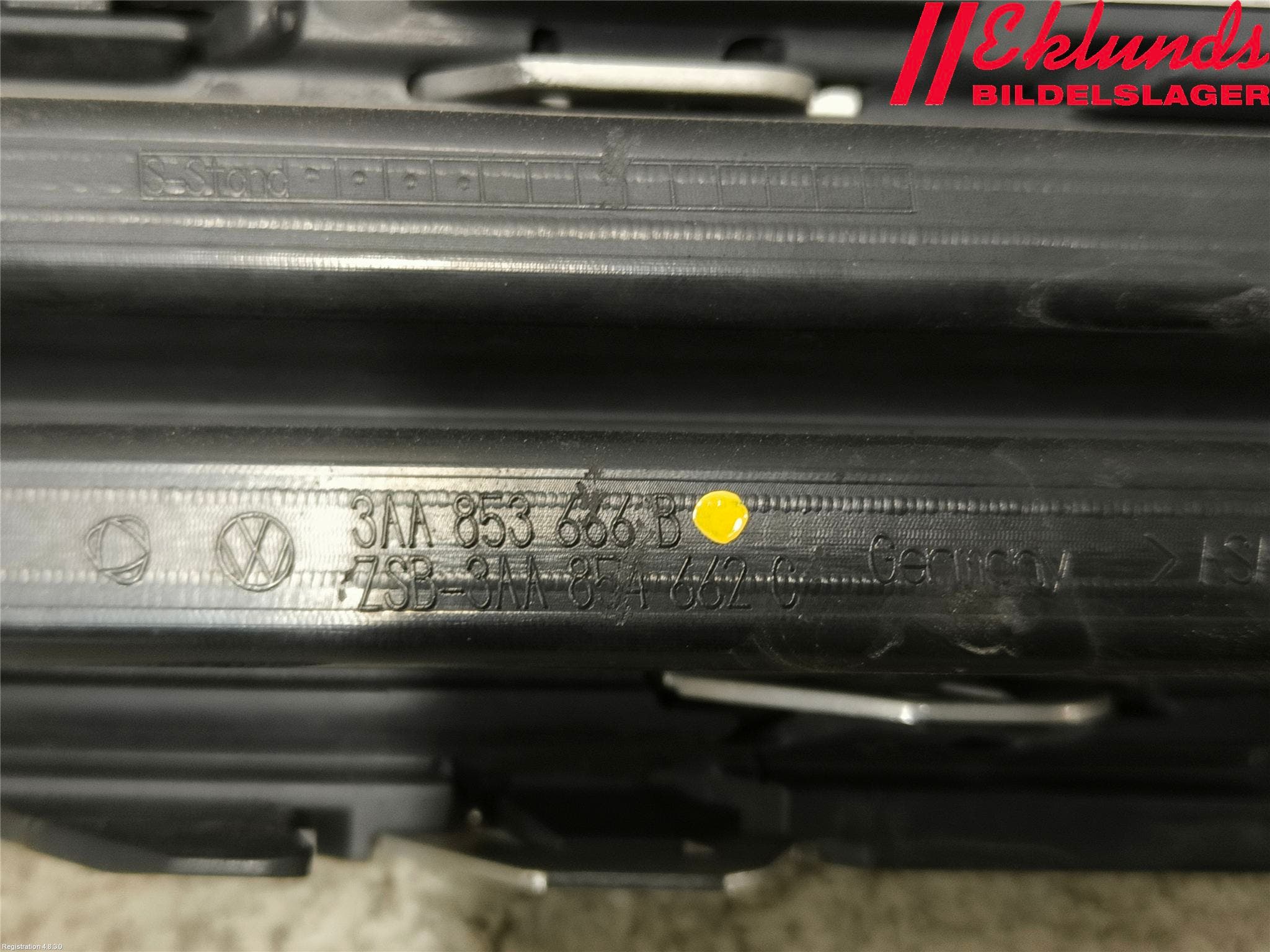 Volkswagen VW PASSAT 11-14 Dimljussarg Fram