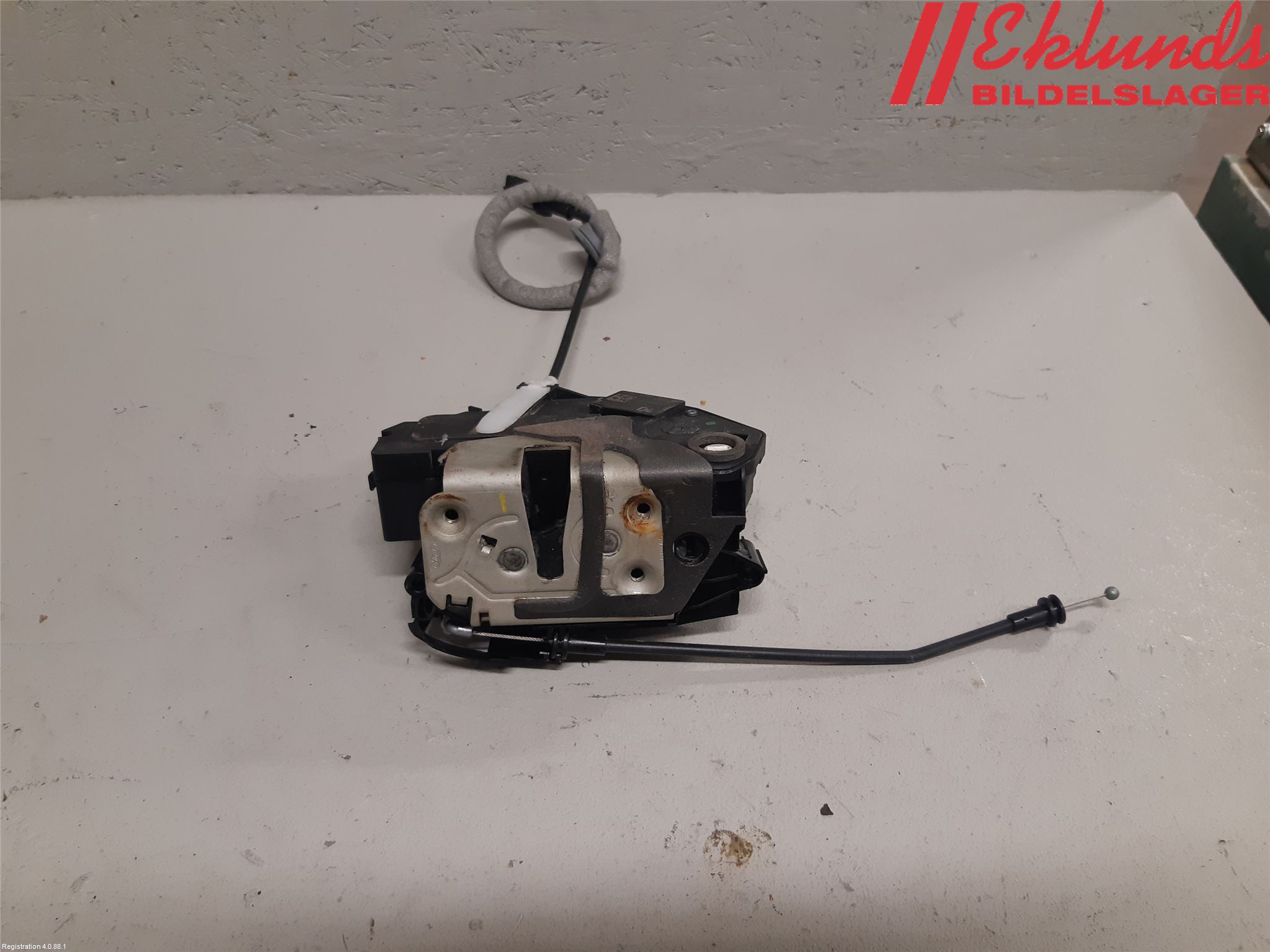 Volvo S60 14-18 Låskista-Dörrlås