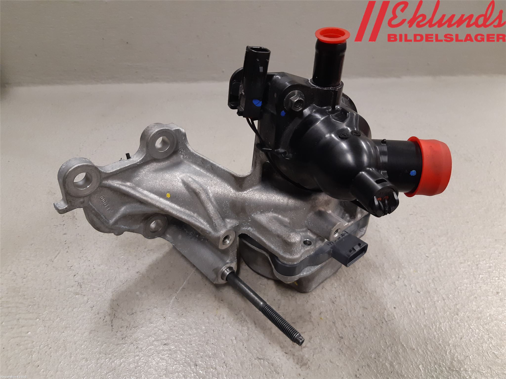 Toyota YARIS XP21 20- Vattenpump