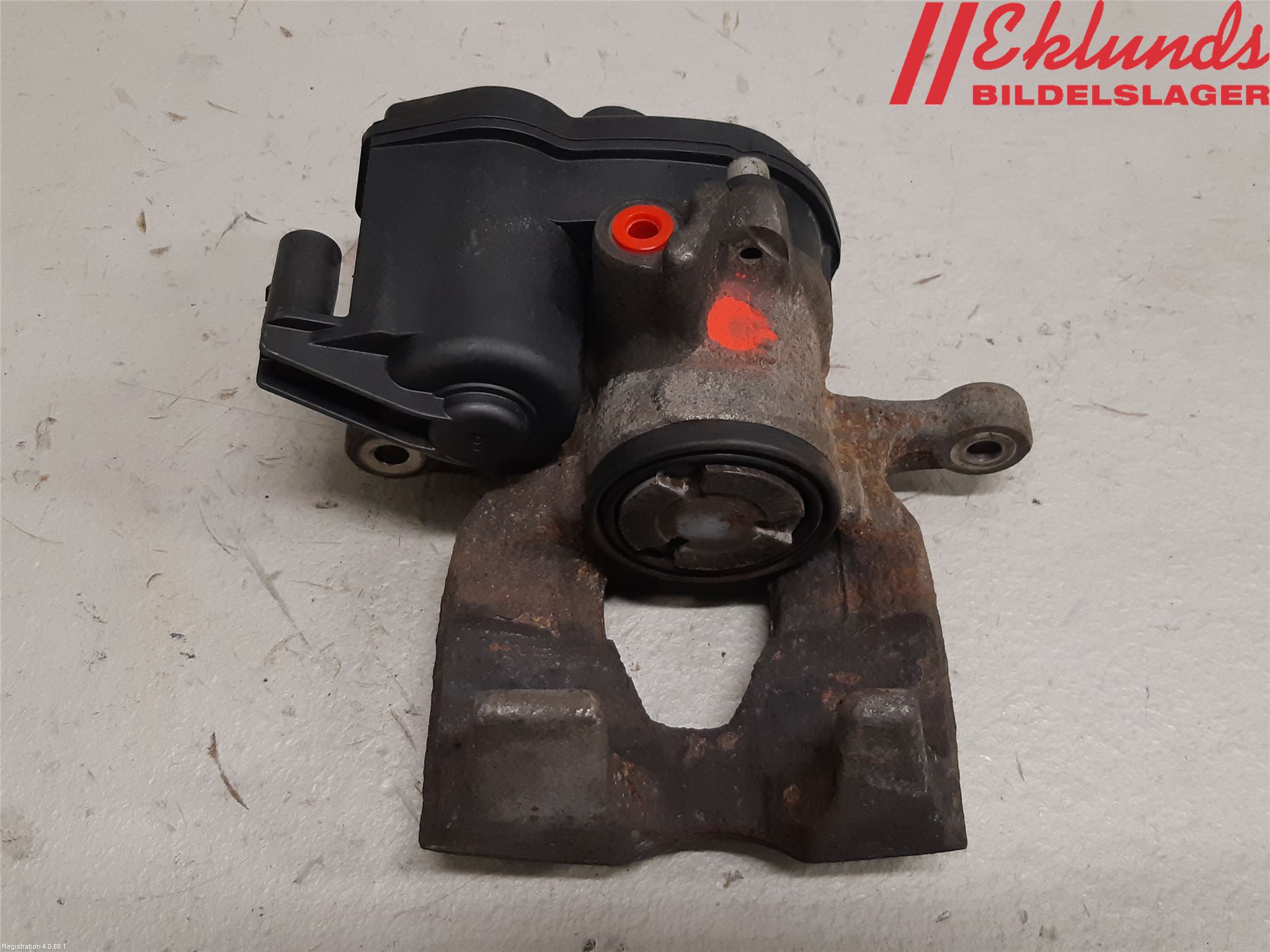 Audi A4/S4 B9 16-19 Bromsok Bak Vänster