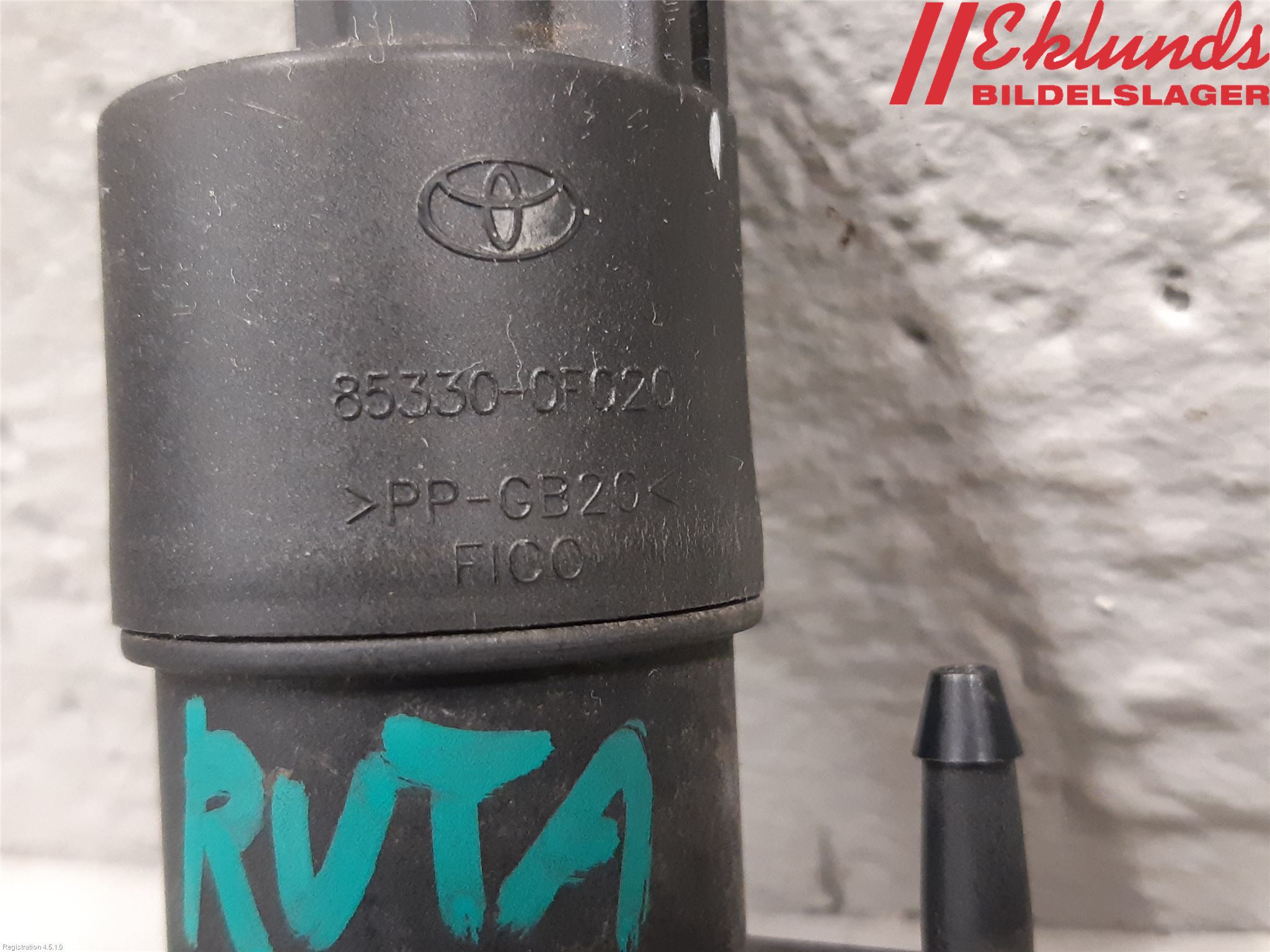 Toyota VERSO 09-18 Spolarpump Baklucka