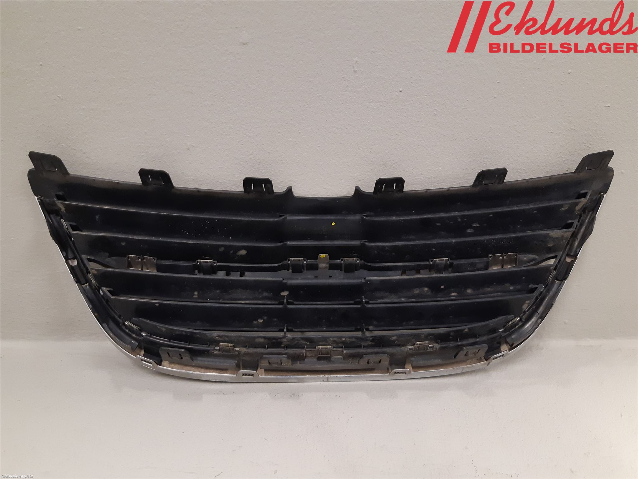 Saab 9-5     06-10 Grilldel Mitt