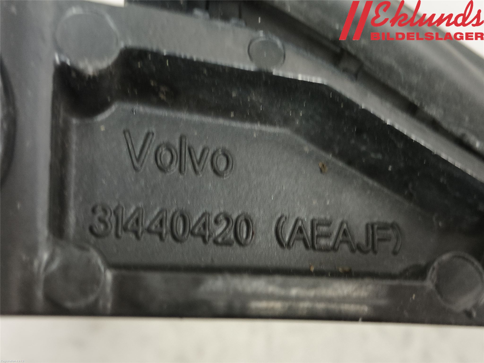 Volvo V90 CROSS COUNTRY 17->> Torkararm Armar Vindruta