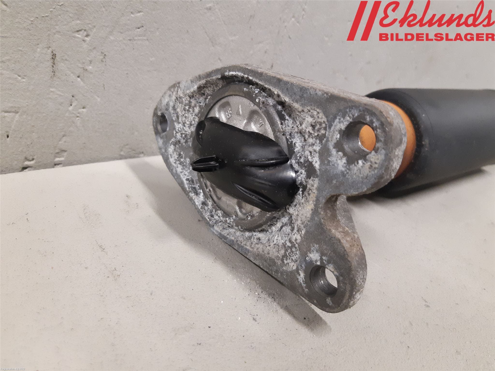 BMW X1 F48 15-22 Stötdämpare Bak