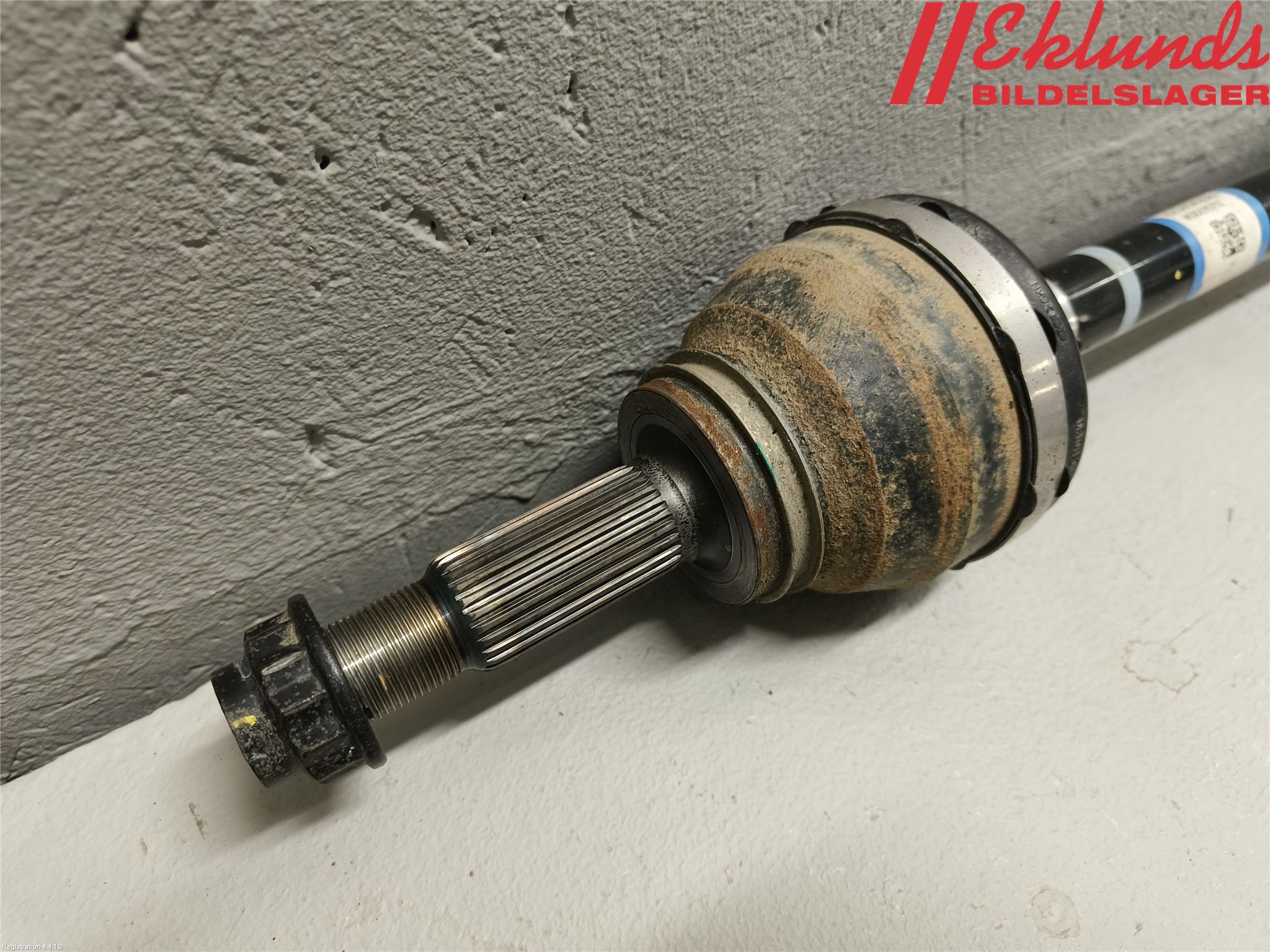 Toyota bZ4X EA10 22- Drivaxel Bak Höger