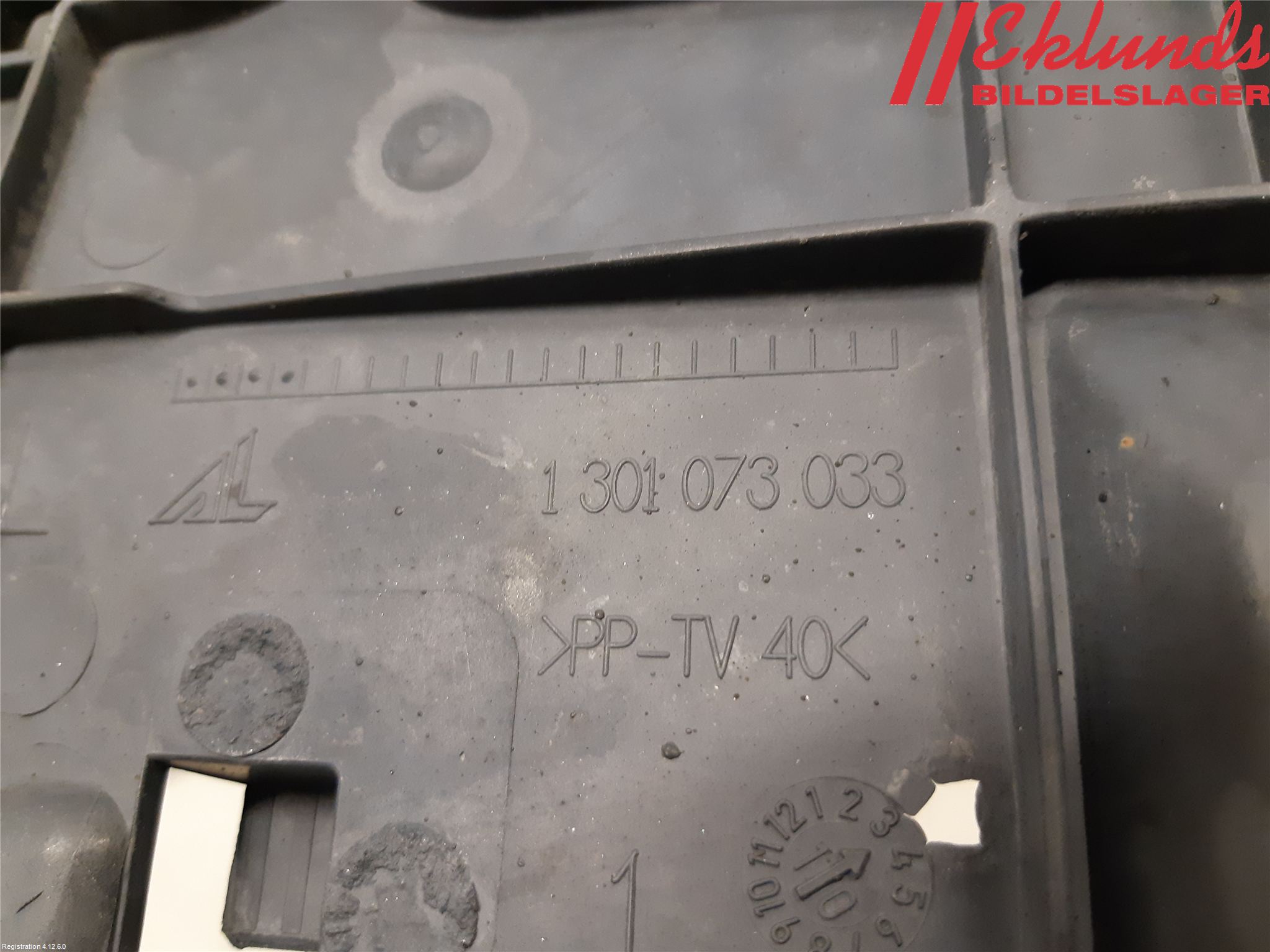 Audi A4 ALLROAD 09-16 Strålkast Fästsarg