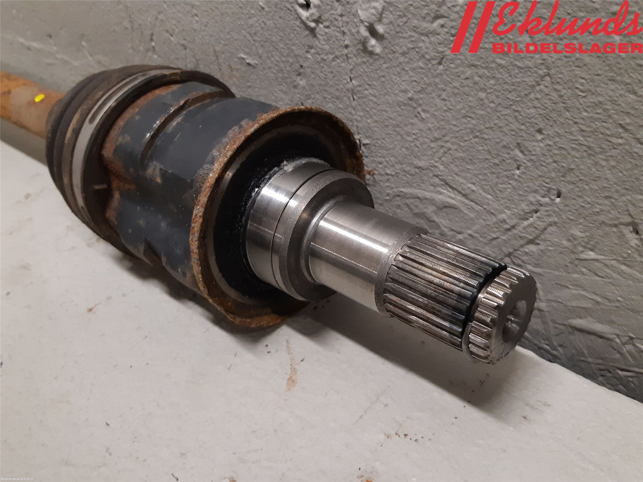 Toyota RAV4 19- Drivaxel Bak Vänster