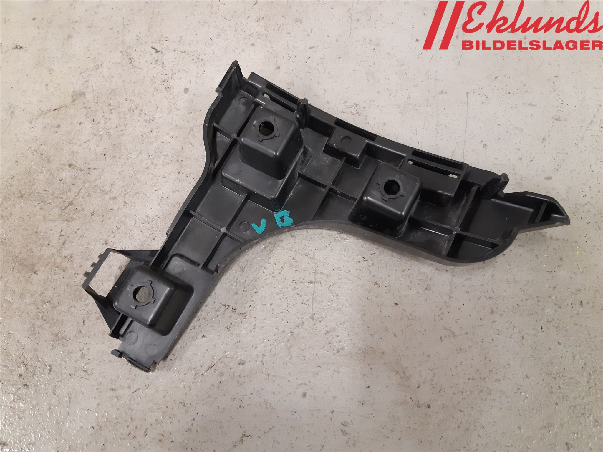 Volvo XC60 14-17 Stötfångarfäste Bak Vä