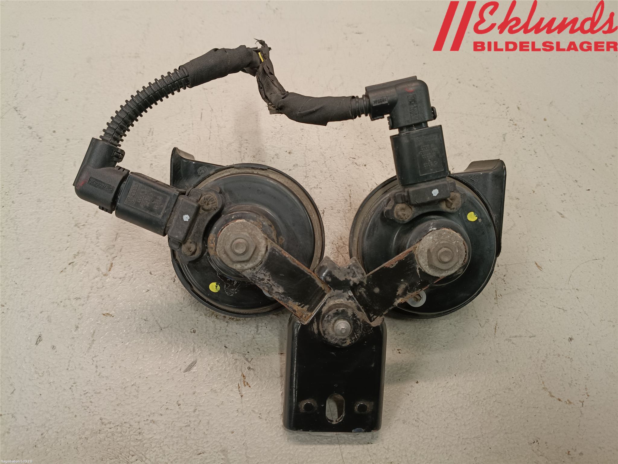 Volkswagen VW AMAROK 2H 10-22 Signalhorn