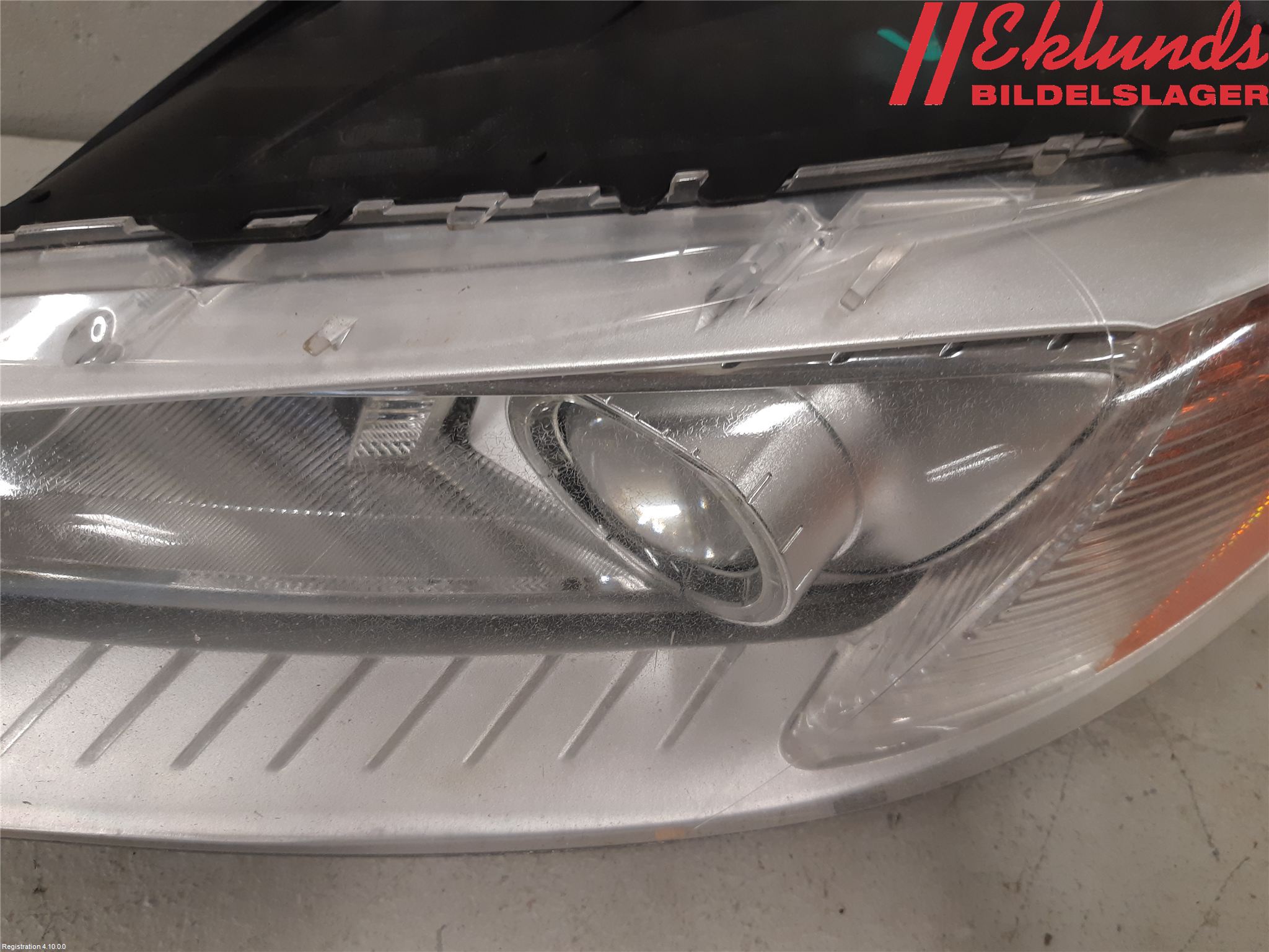 Volvo V70 08-13 Strålkastare Vänster