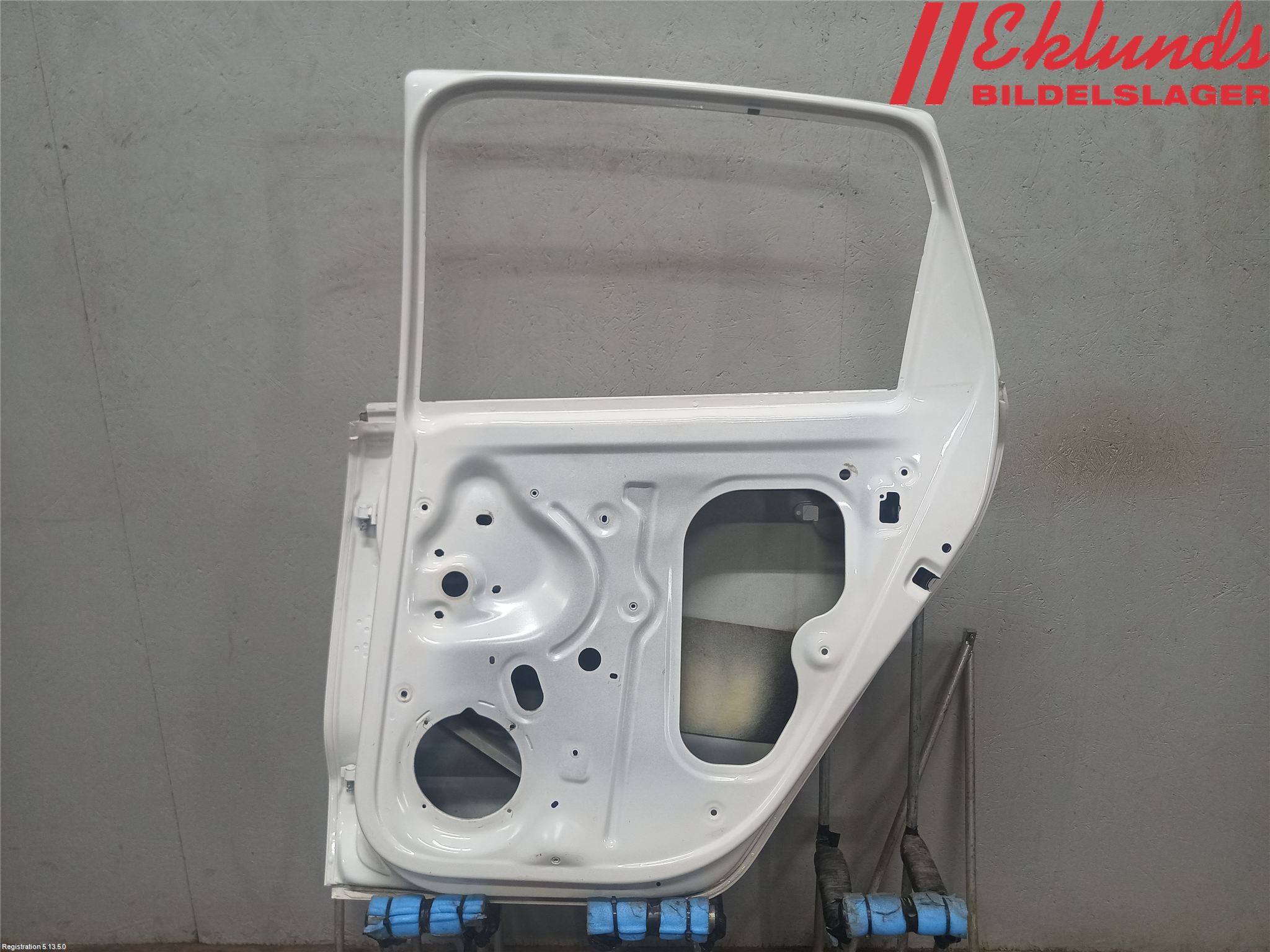 Volkswagen VW POLO 10-17 Dörr Bak Höger