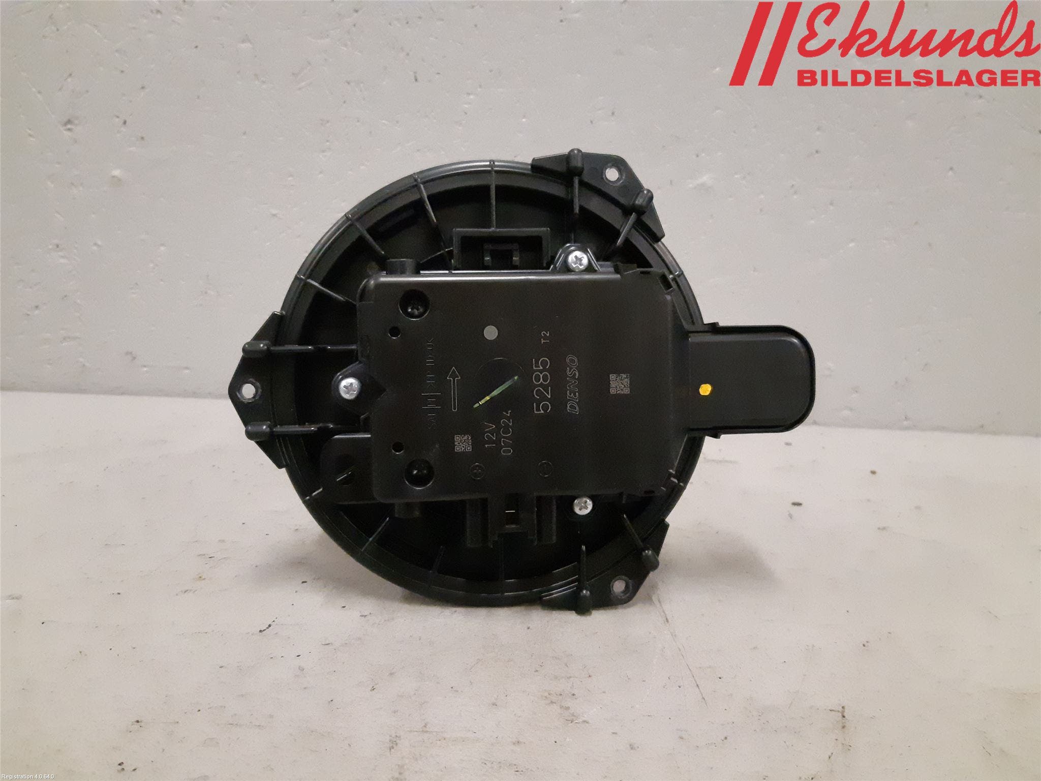 Lexus UX/300e 19- Värmefläkt