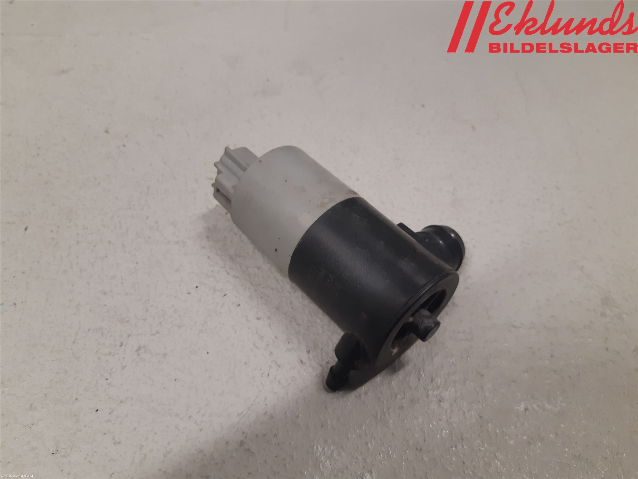 Toyota AVENSIS 09-15 Spolarpump Vindruta