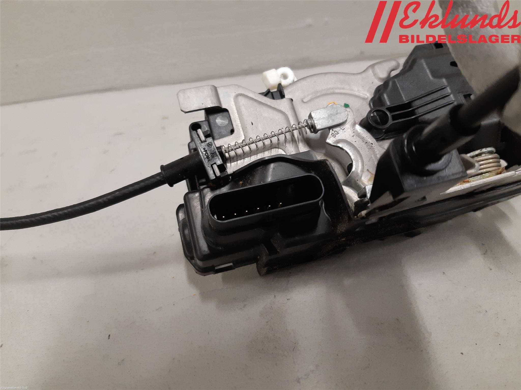 Volvo V90 17->> Låskista-Dörrlås