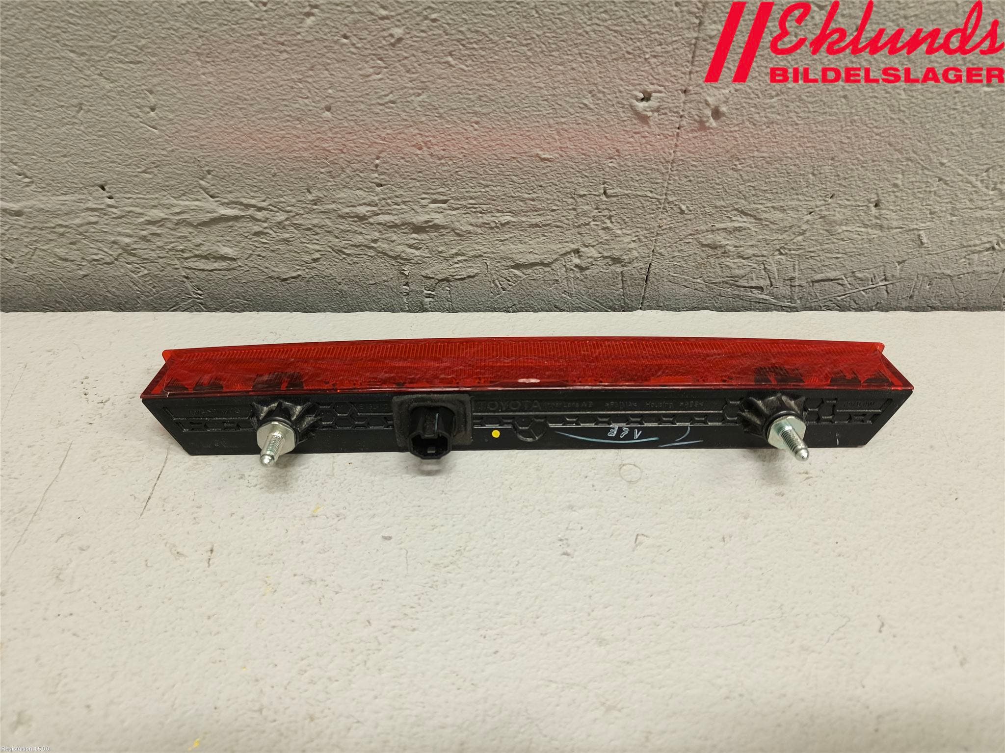 Toyota COROLLA 19- Bromsljus Bakruta