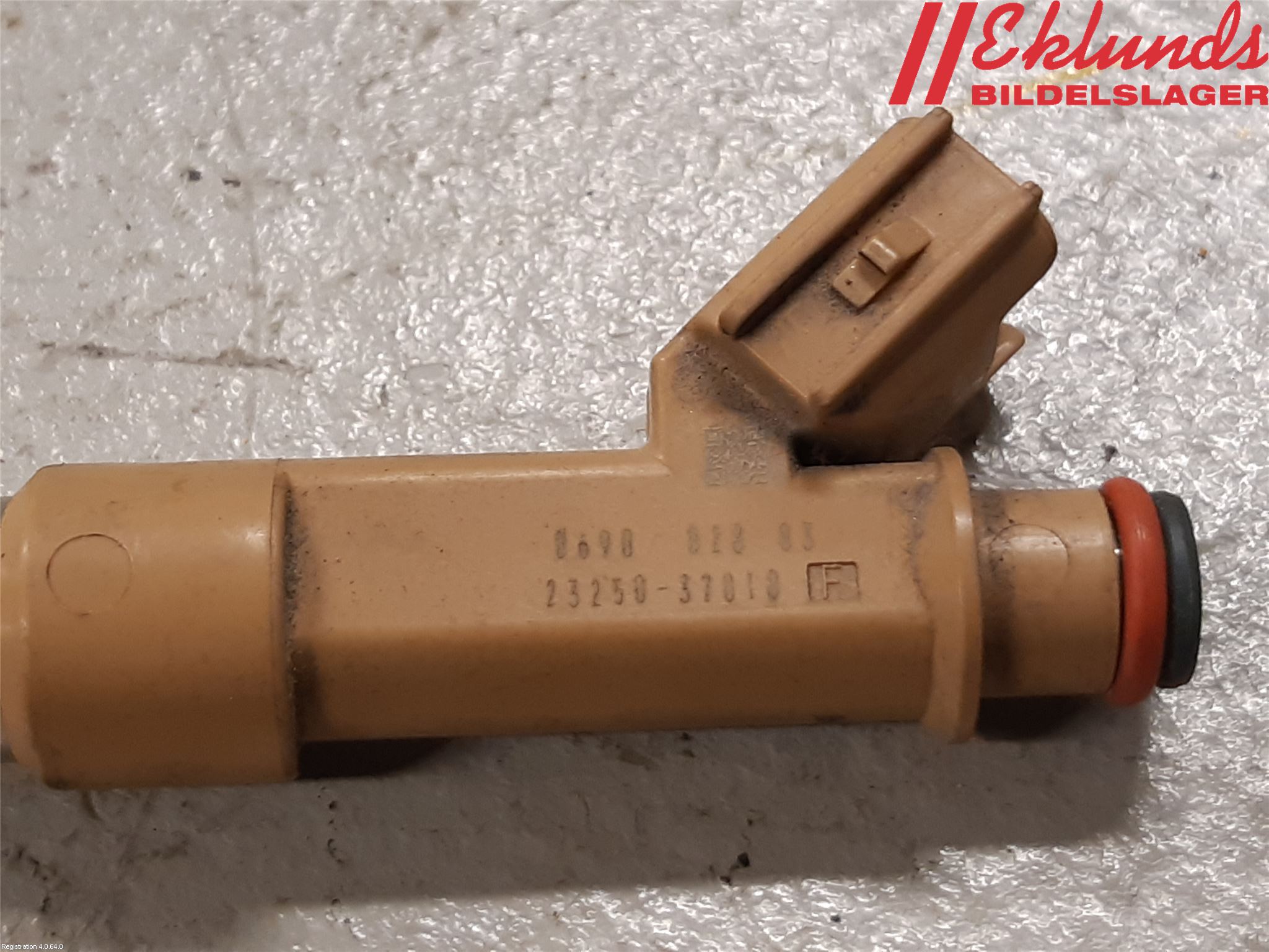 Toyota AVENSIS 09-15 Injspridare