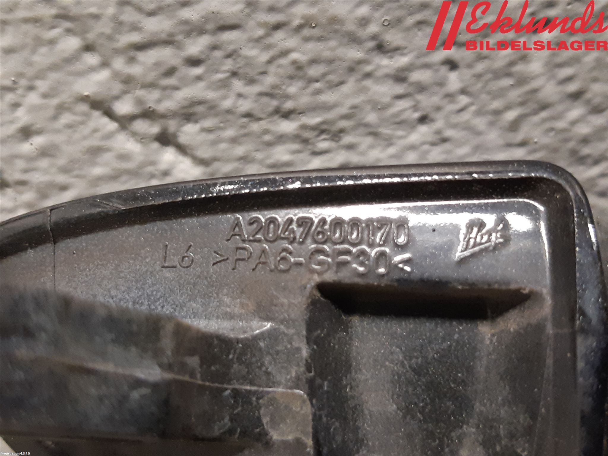 Mercedes-Benz MB E-KLASS (W212) 09-16 Dörrhandtag Yttre Vä