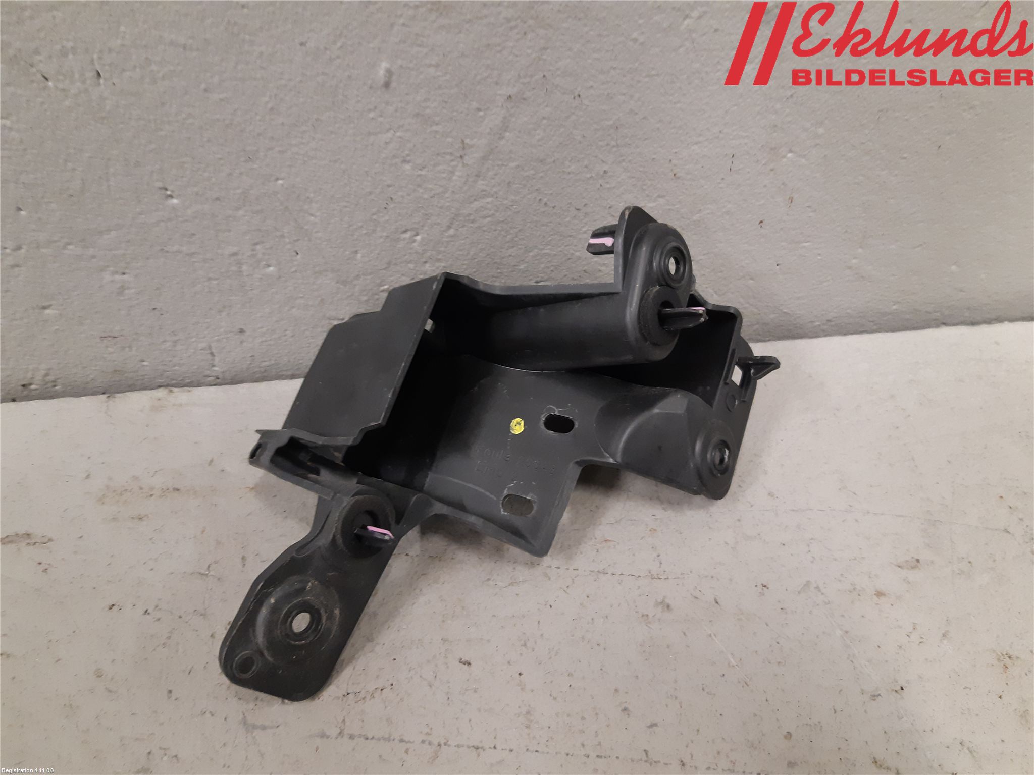 Renault KANGOO/E-TECH 21- Stötfångarfäste Bak Vä