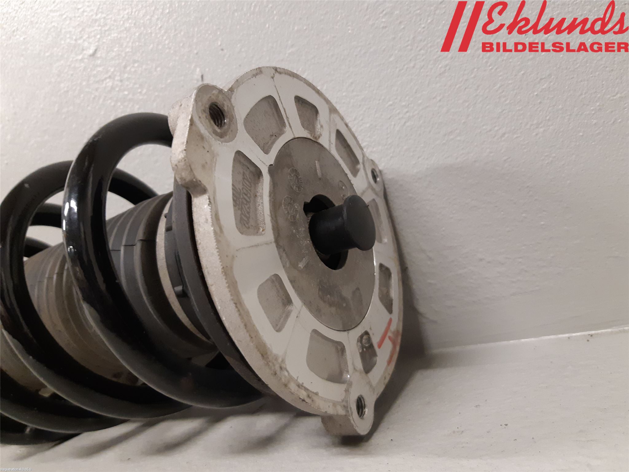 Volvo S90 17->> Fjäderben Fram Höger