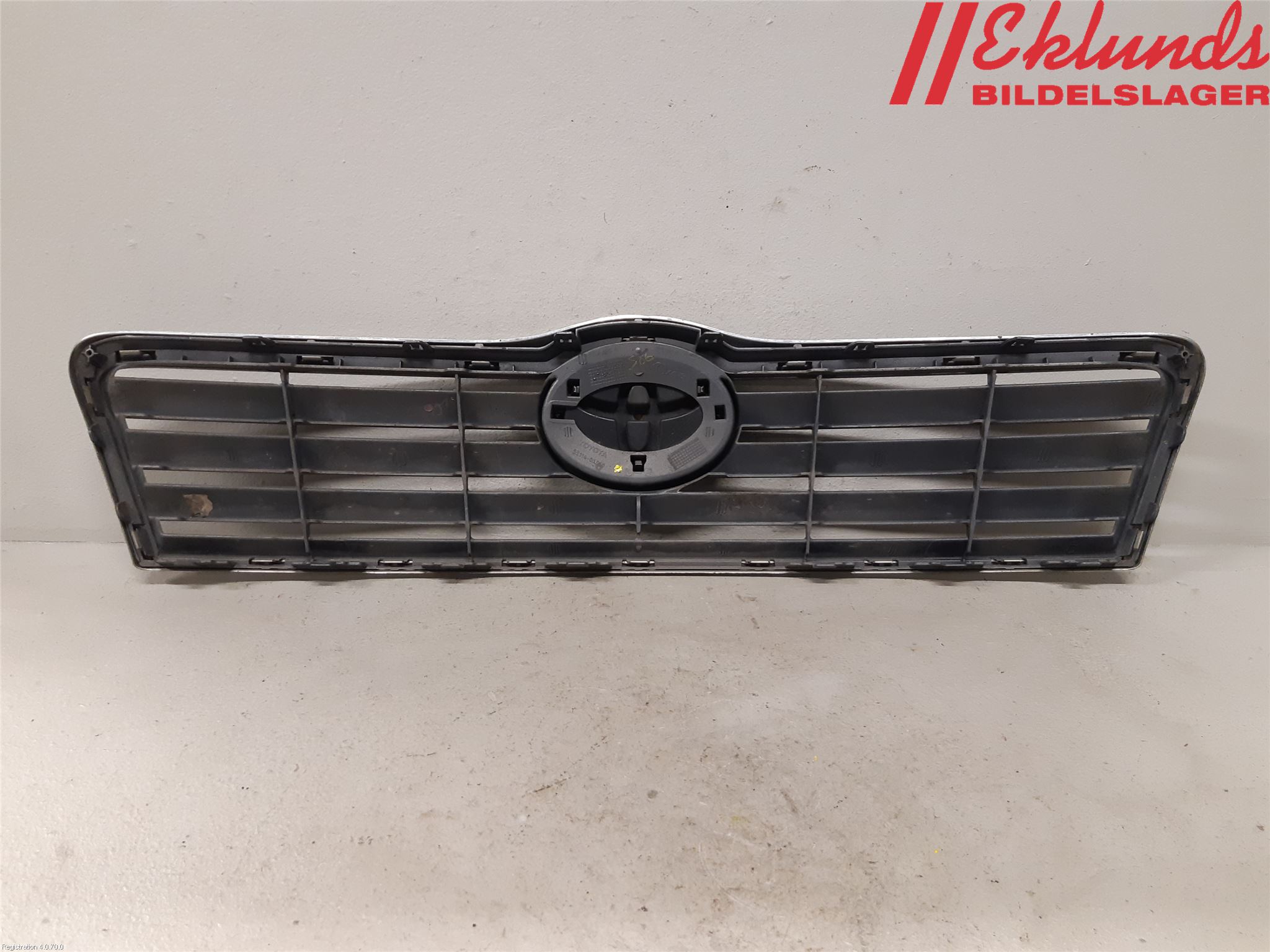 Toyota AVENSIS 03-06 Grill Komp