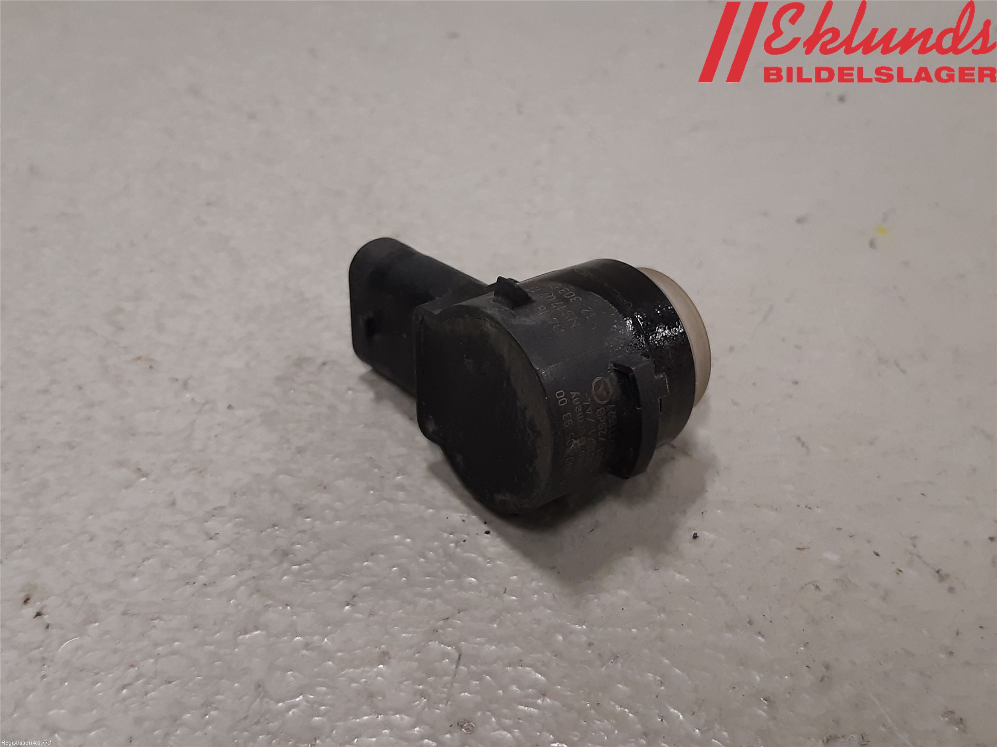 Mercedes-Benz MB E-KLASS (W212) 09-16 Parkeringshjälp Frontsensor