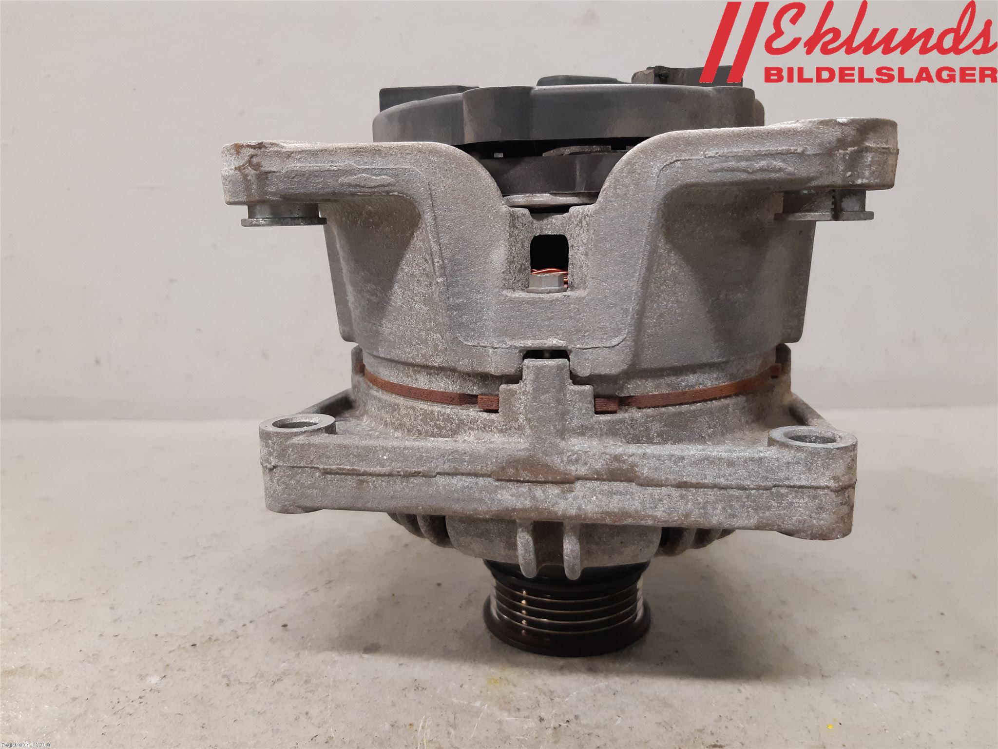 Opel ZAFIRA B 06-14 Generator