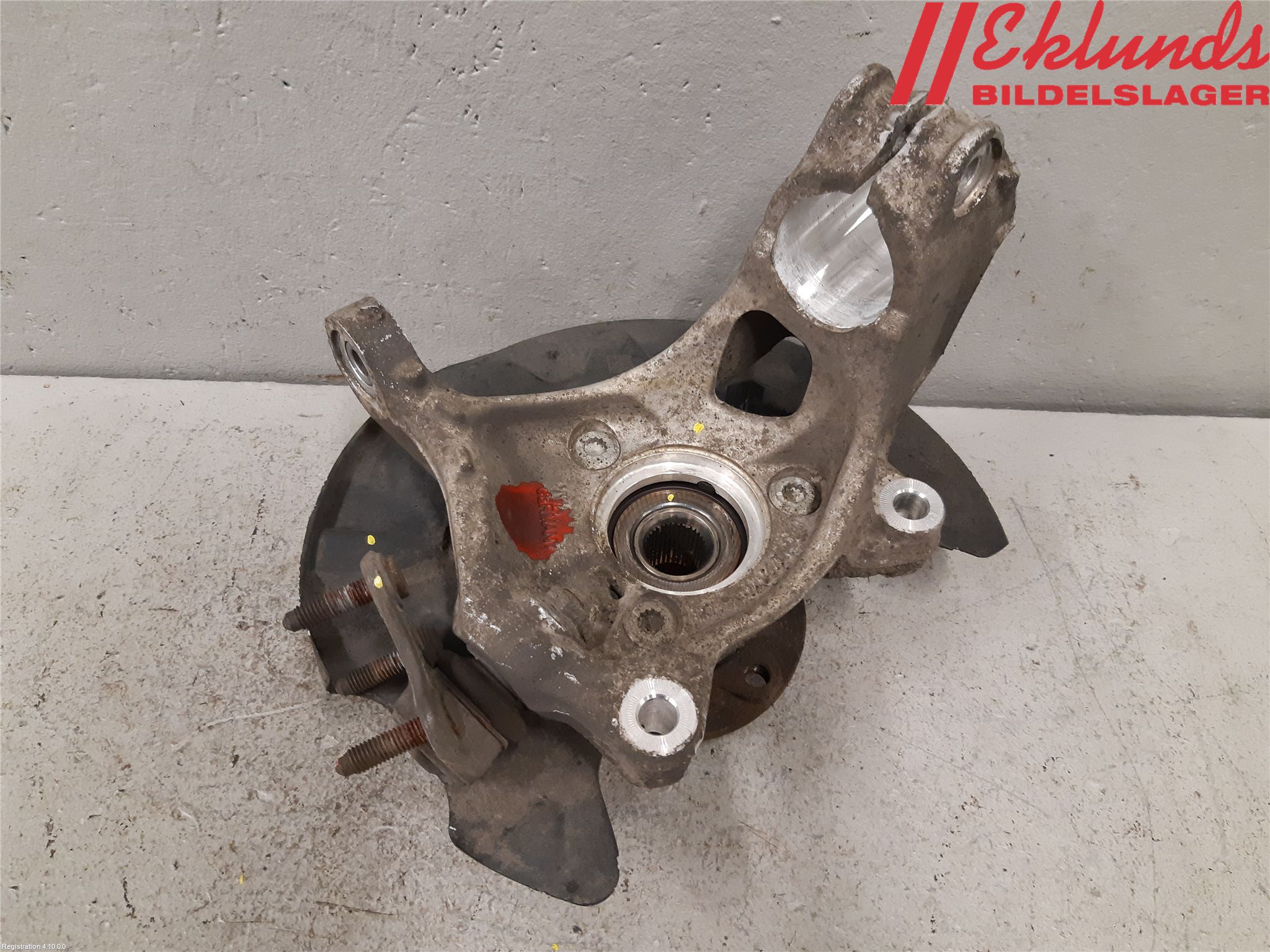 Skoda SUPERB 16-24 Styrspindel Lagerhus Vä