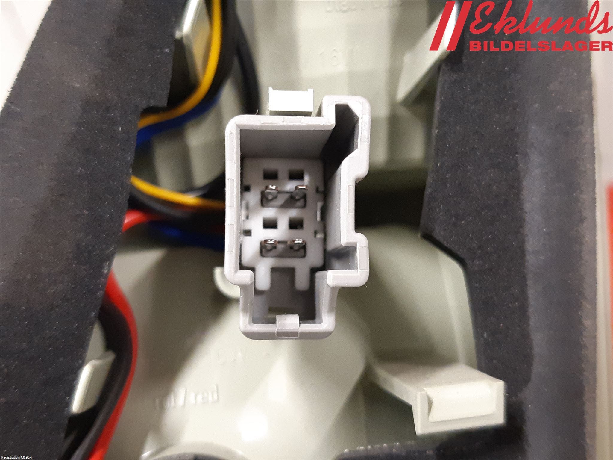 Volvo V70 08-13 Bakljus Lucka Vä