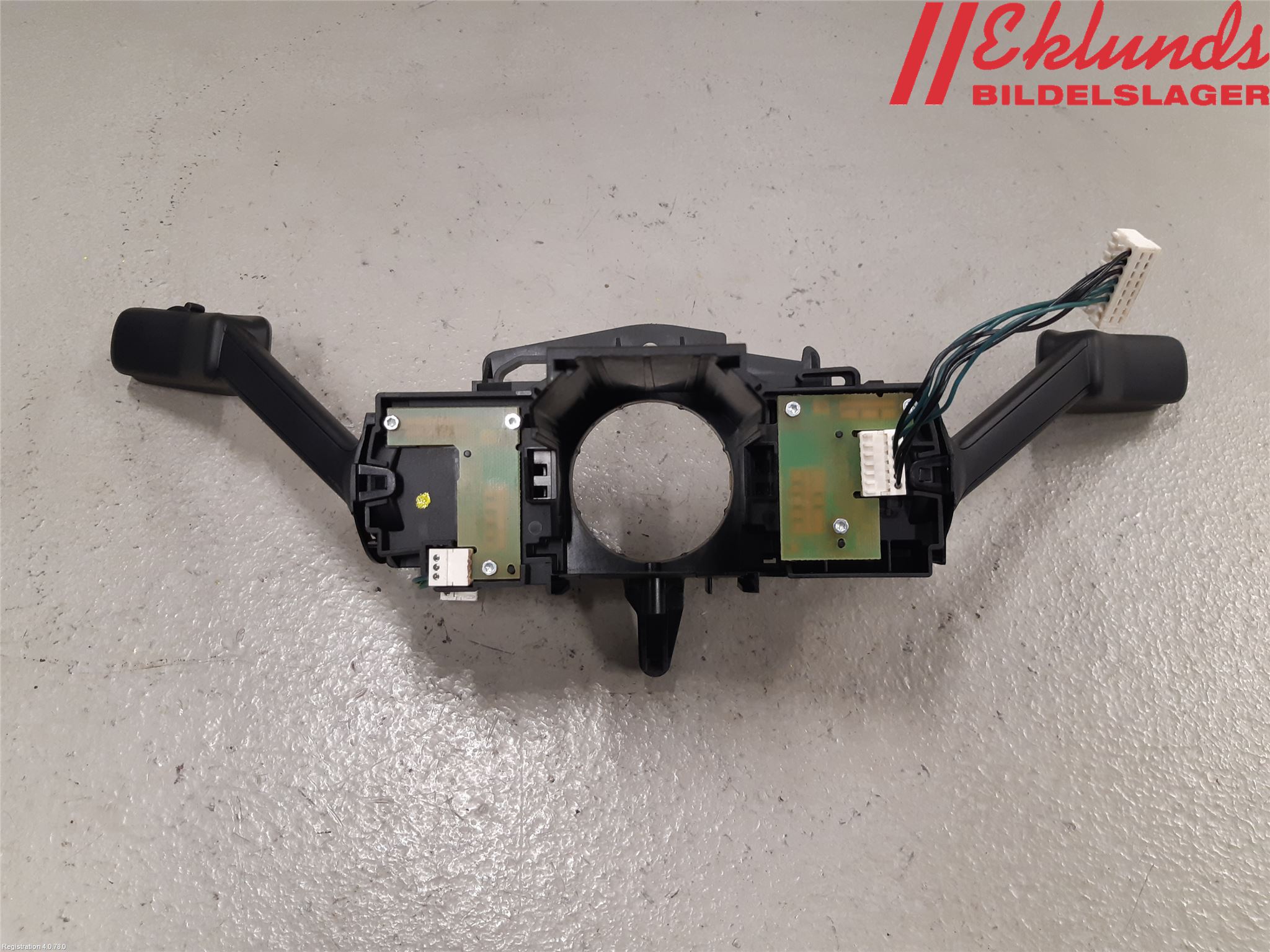 Volkswagen VW GOLF / E-GOLF VII 13-20 Spakcentral