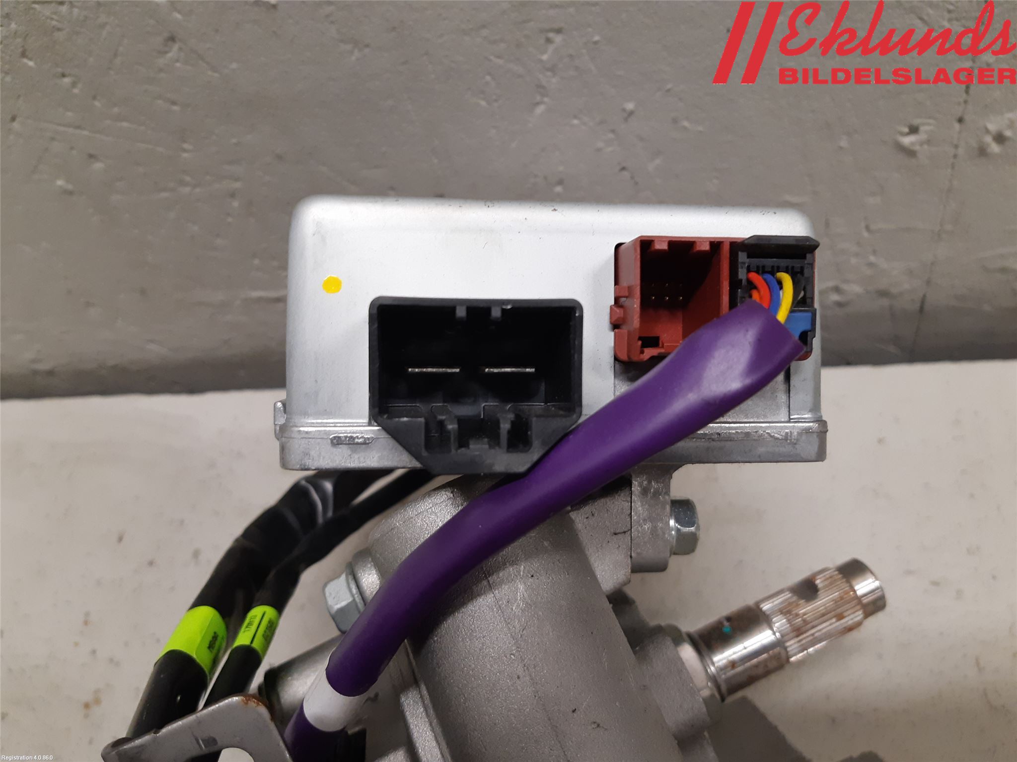 Kia STONIC 18->> Rattaxelagg Med Inb Servo