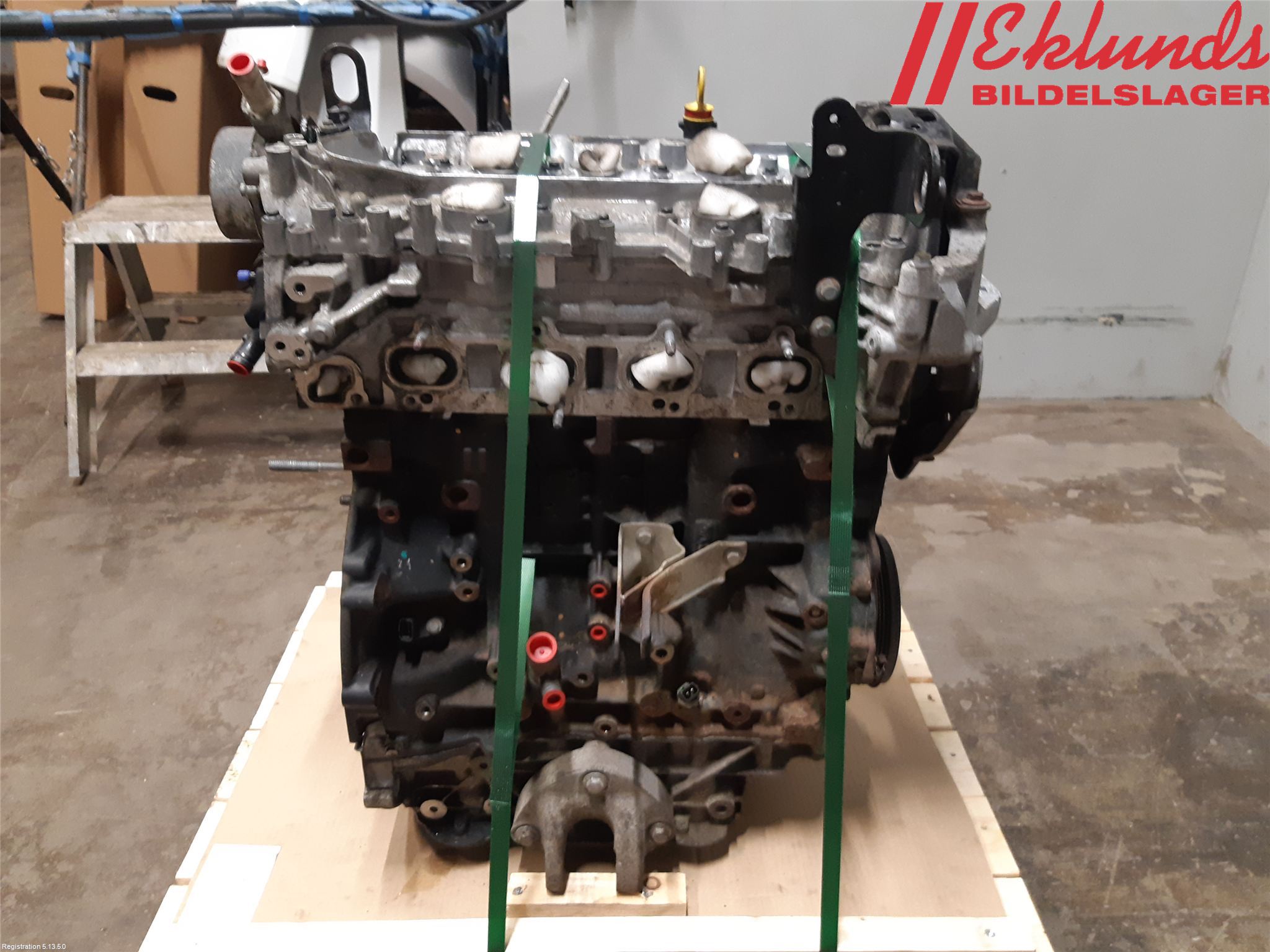 Nissan NV400 12-24 Motor Diesel