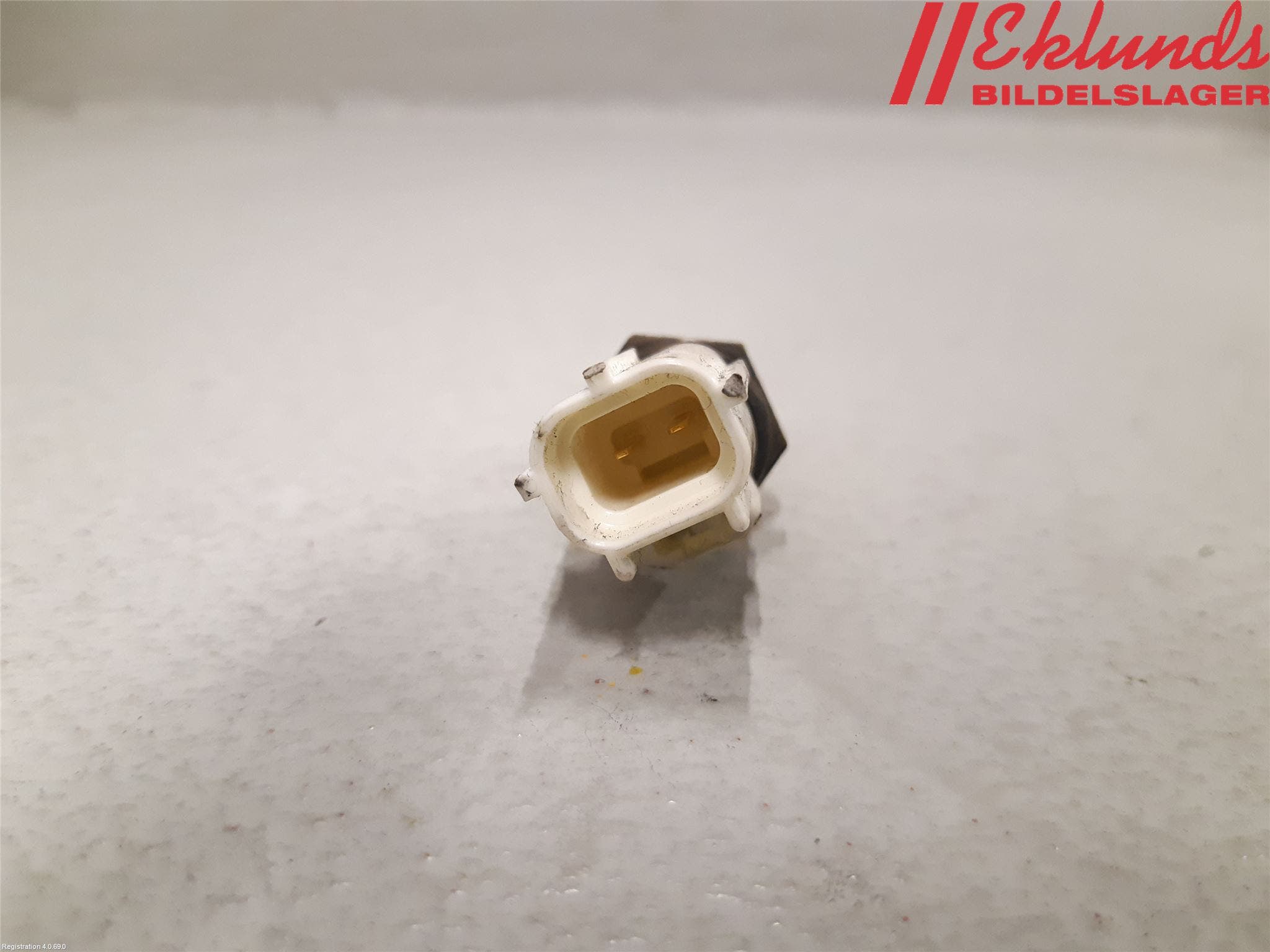 Toyota COROLLA 19- Givare Temp Vatten