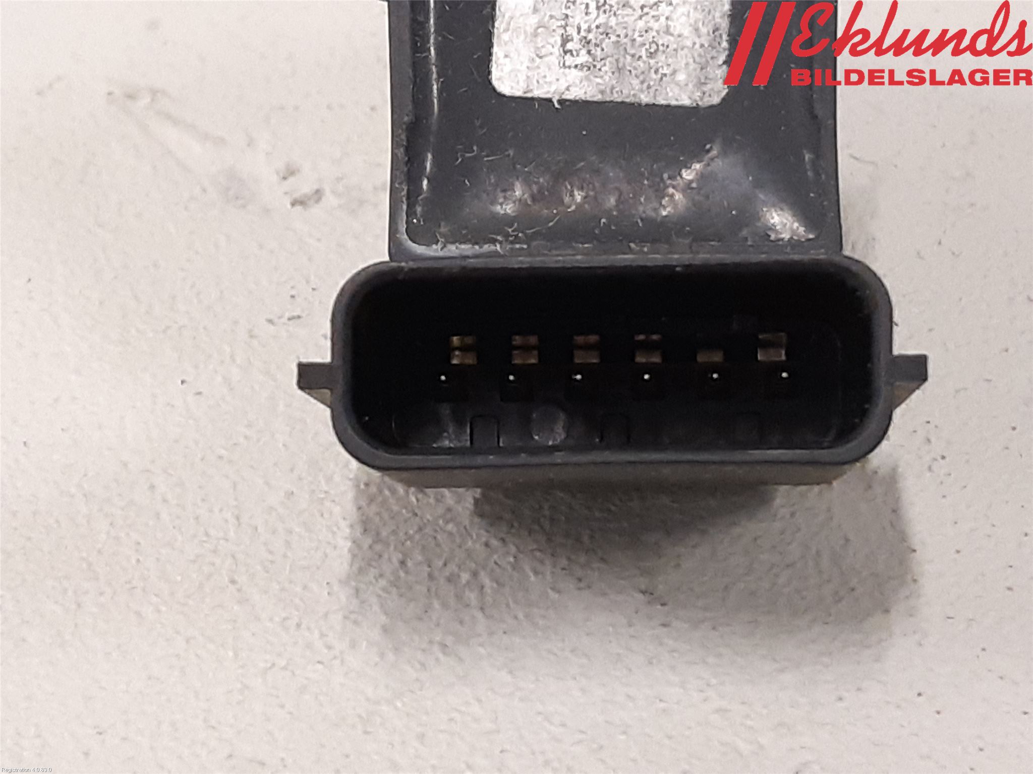 Kia OPTIMA 16-20 Parkeringshjälp Frontsensor