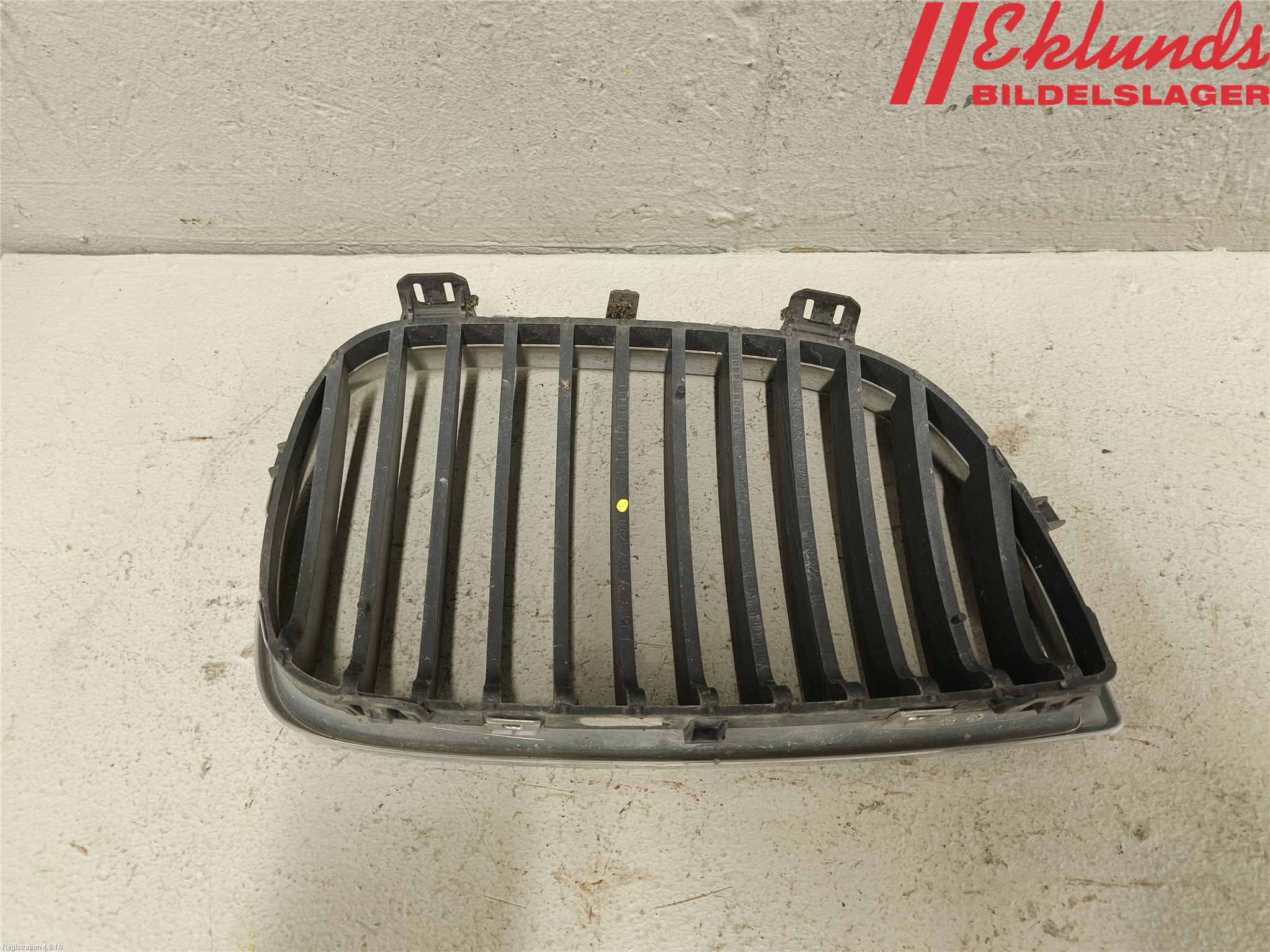 BMW 1 E87/81 5D/3D 03-11 Grilldel Vänster