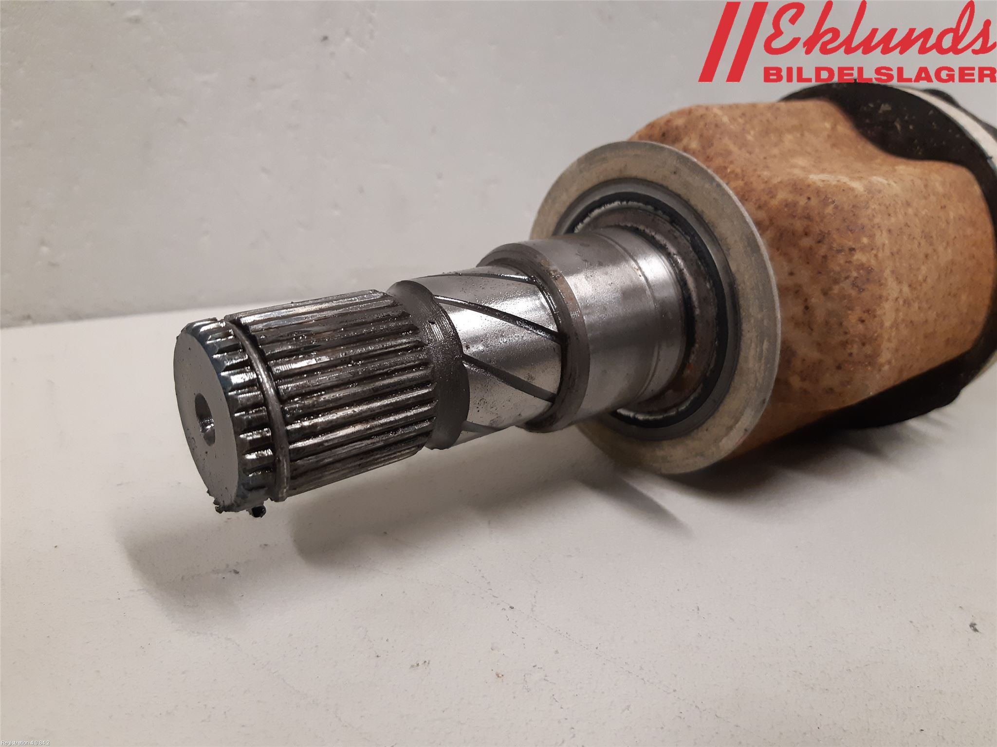 Nissan NAVARA, TREK-1 17-21 Drivaxel Fram Vänster