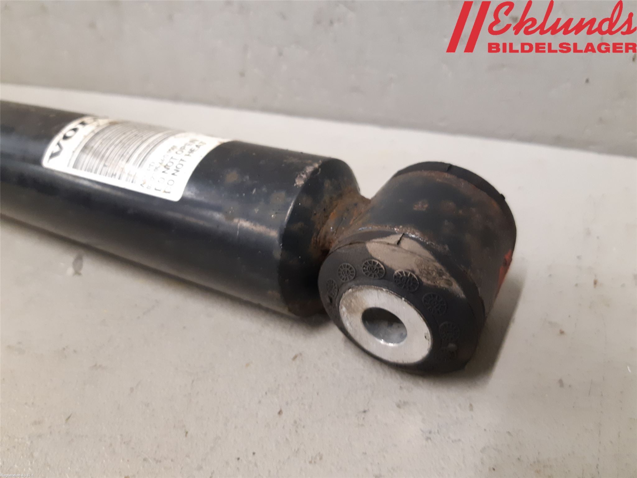 Volvo V60 CROSS COUNTRY 19- Stötdämpare Bak