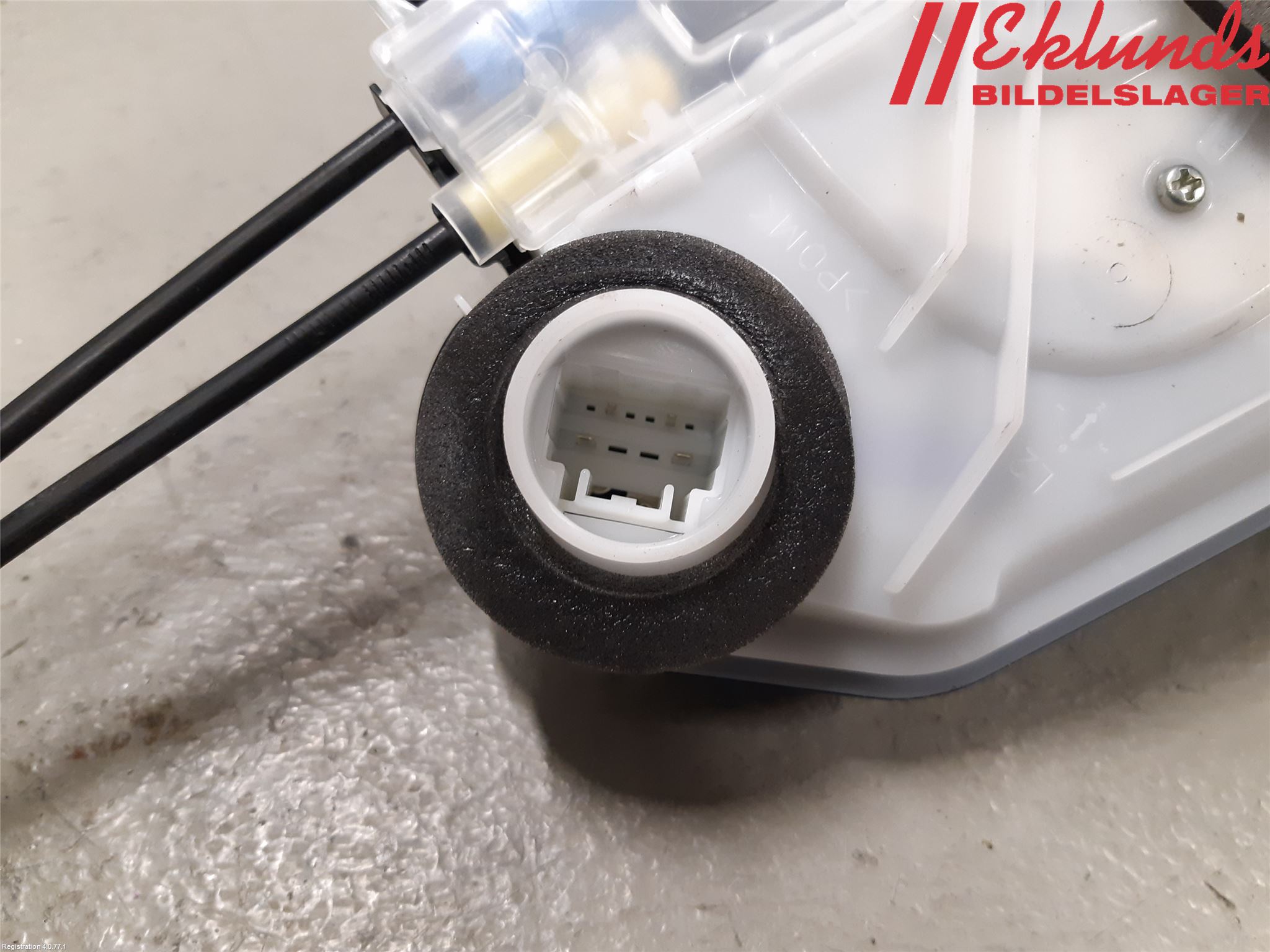 Toyota RAV4 19- Låskista-Dörrlås