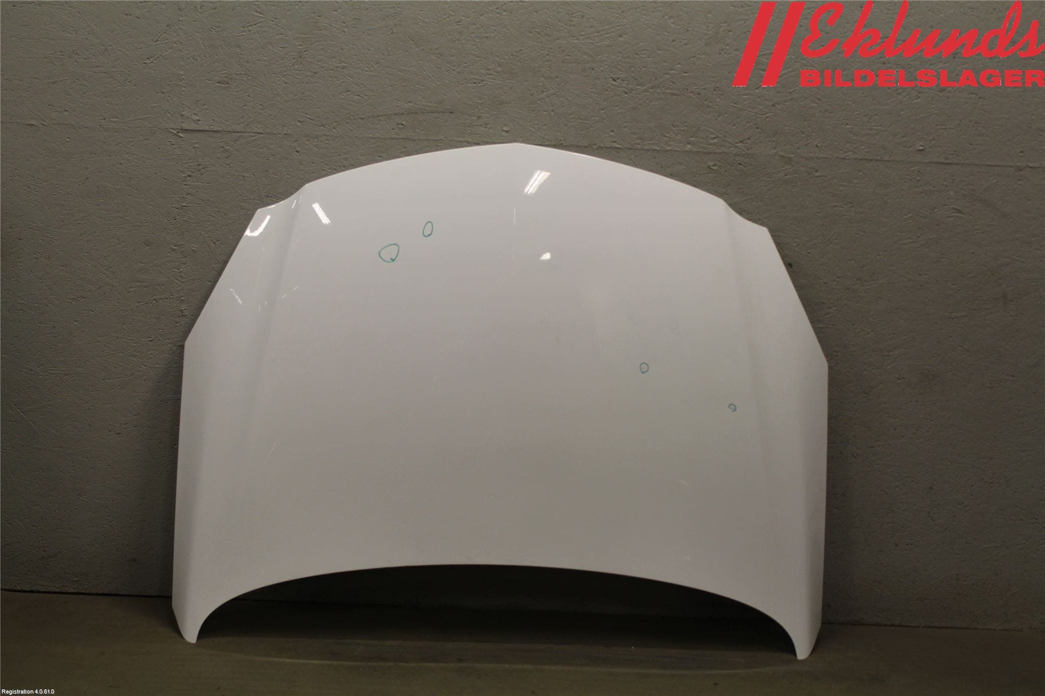 Opel INSIGNIA 09-16 Huv Fram