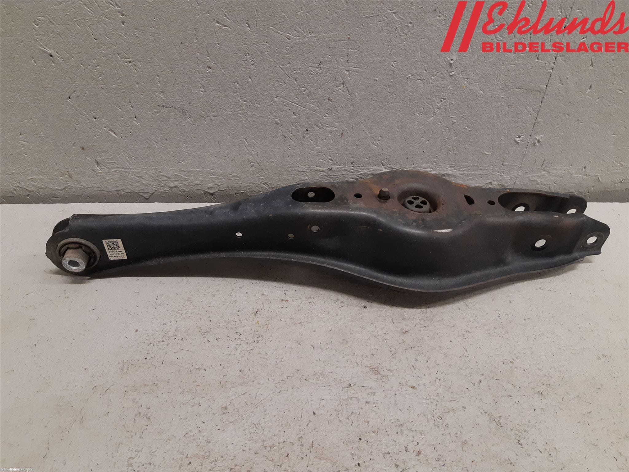 Volkswagen VW PASSAT 15-19 Bärarm Bak Höger