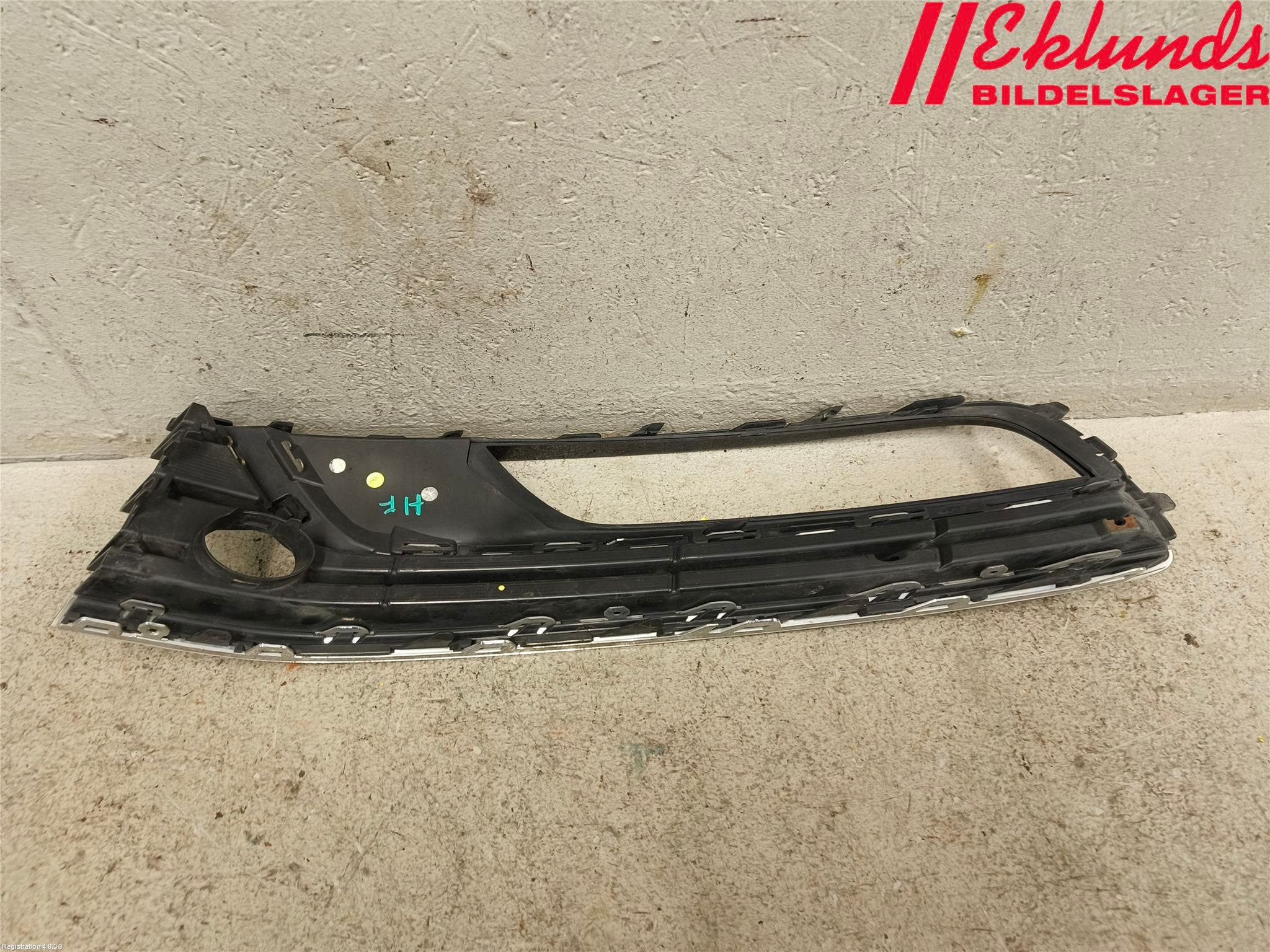 Volkswagen VW PASSAT 11-14 Dimljussarg Fram