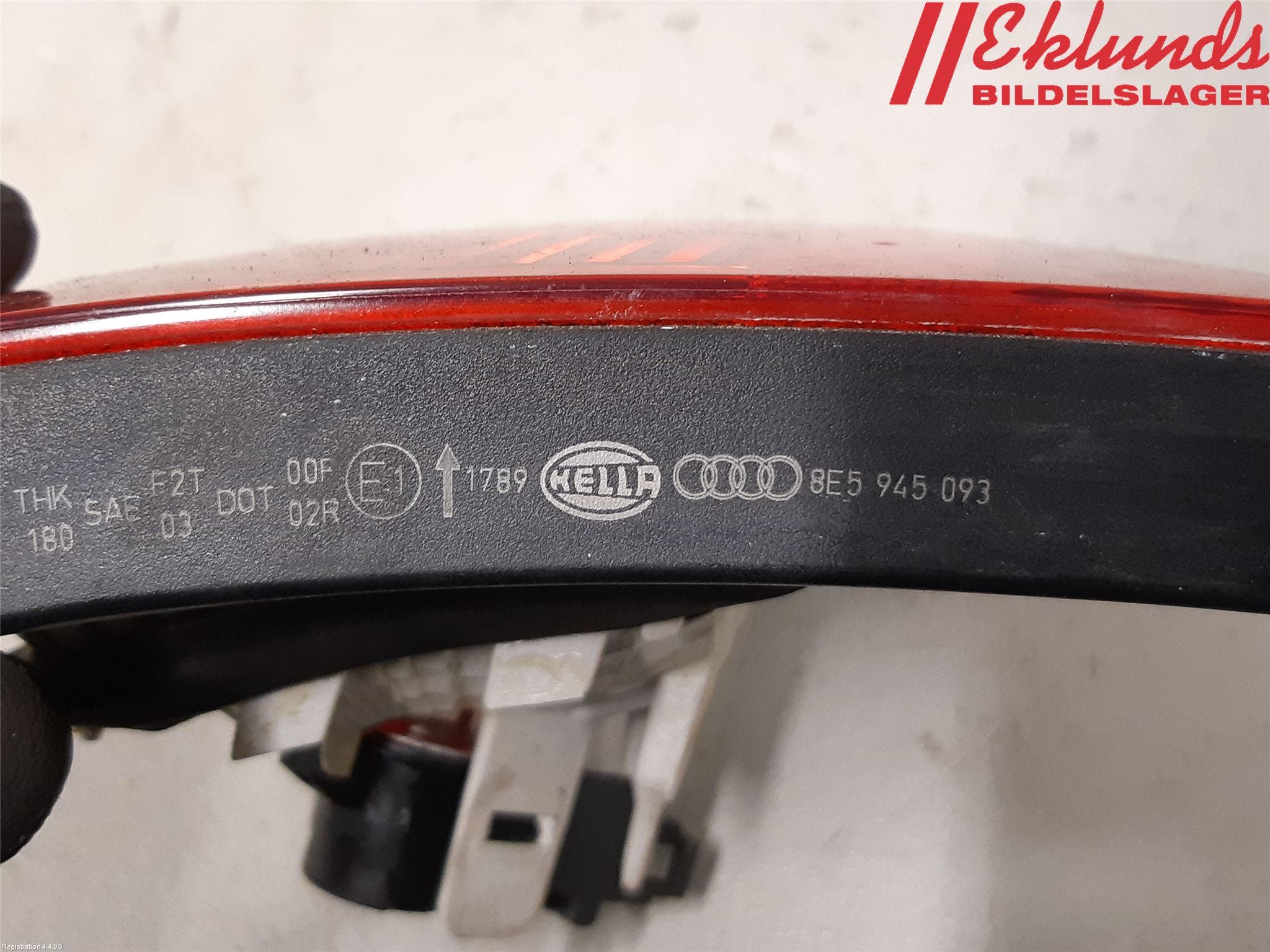 Audi A4/S4 05-07 Bakljus Lucka Vä