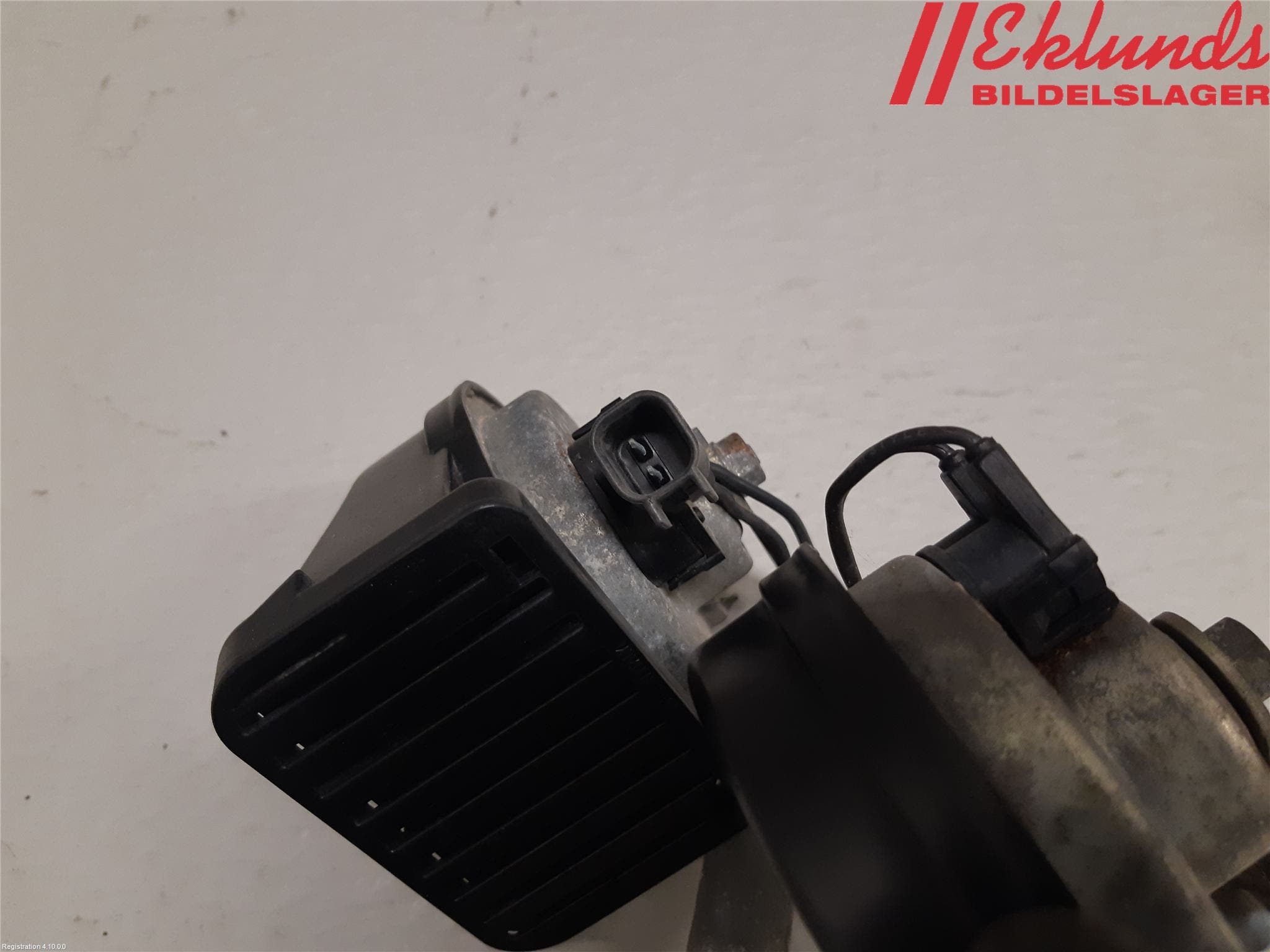 Opel ASTRA J 10-15 Signalhorn