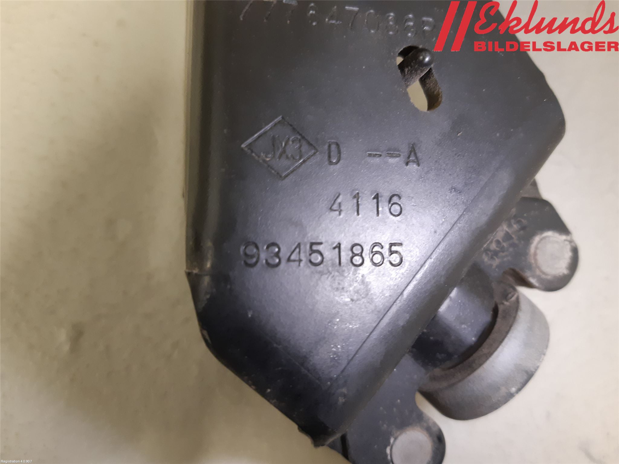 Opel VIVARO 15-19 Dörrgångjärn