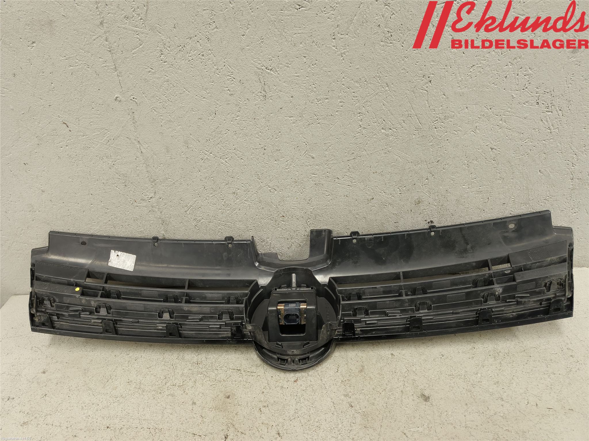Volkswagen VW TOURAN 10-15 Grill Komp