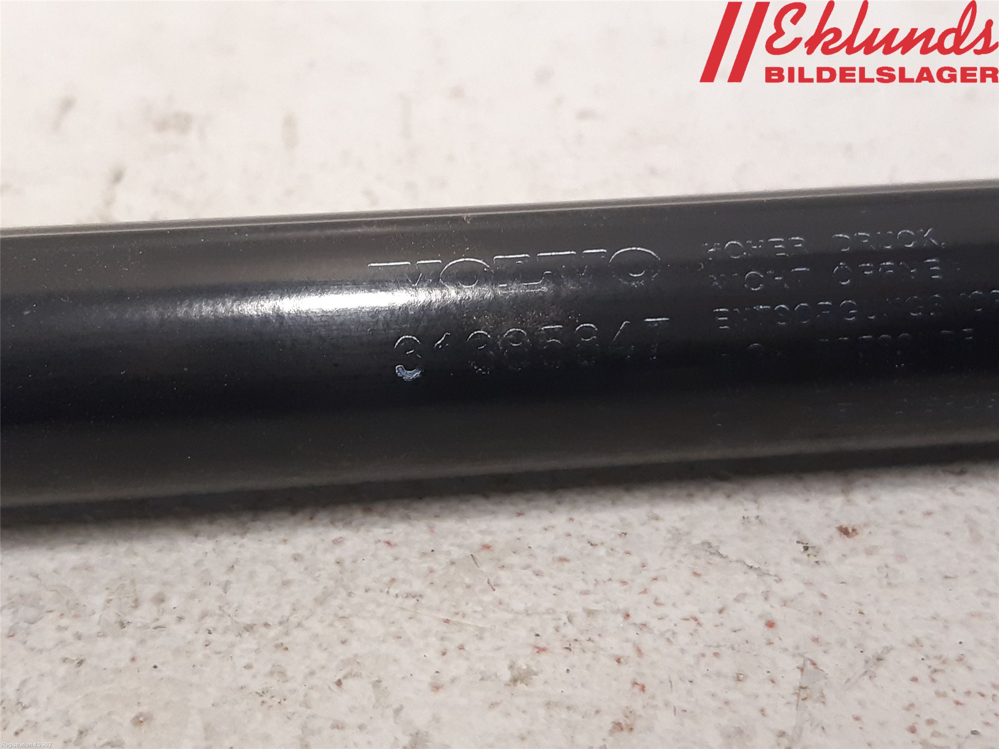 Volvo V90 17->> Gasfjäder Baklucka